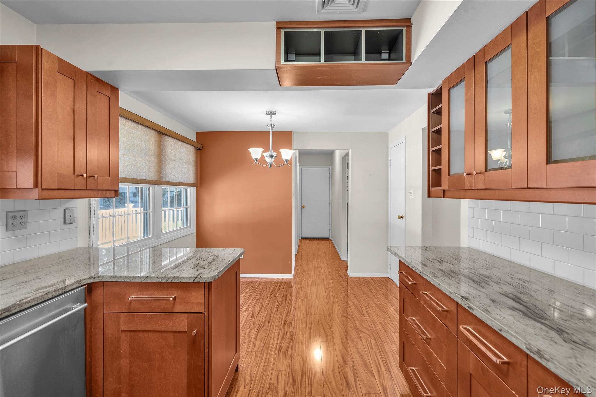 35 Royalston Lane Property Photo 14