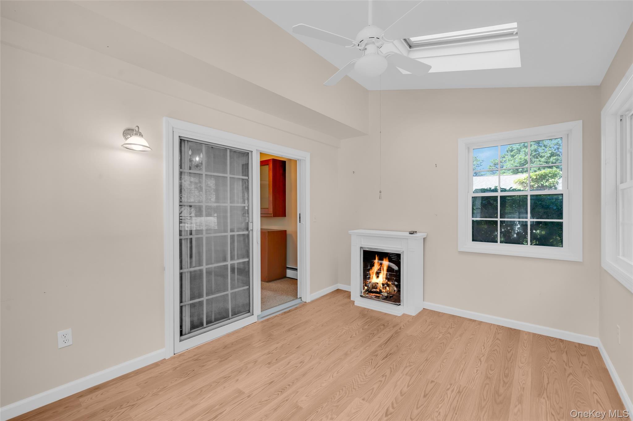 35 Royalston Lane Property Photo 25