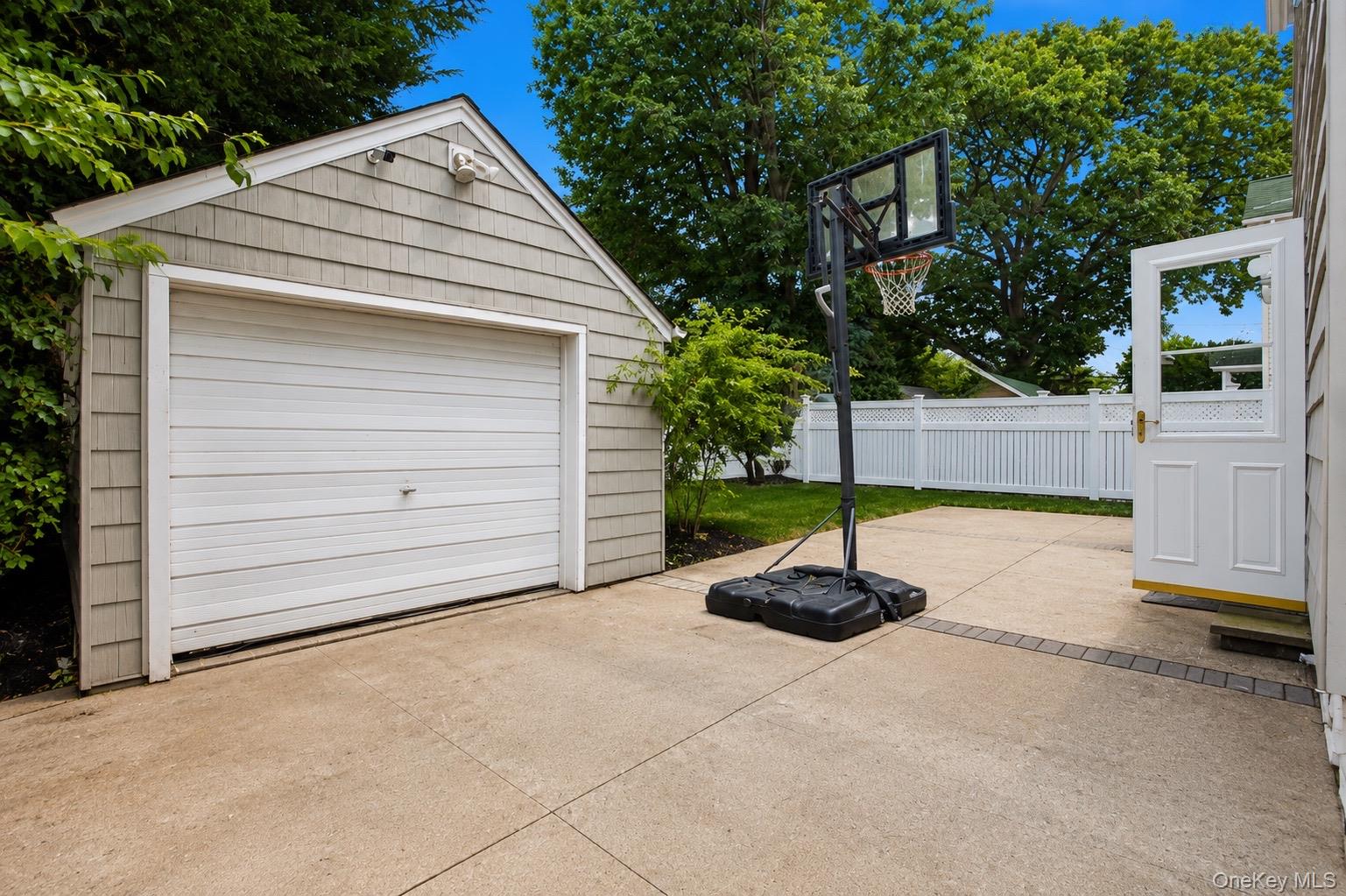 77 Driving Park Avenue Property Photo 24