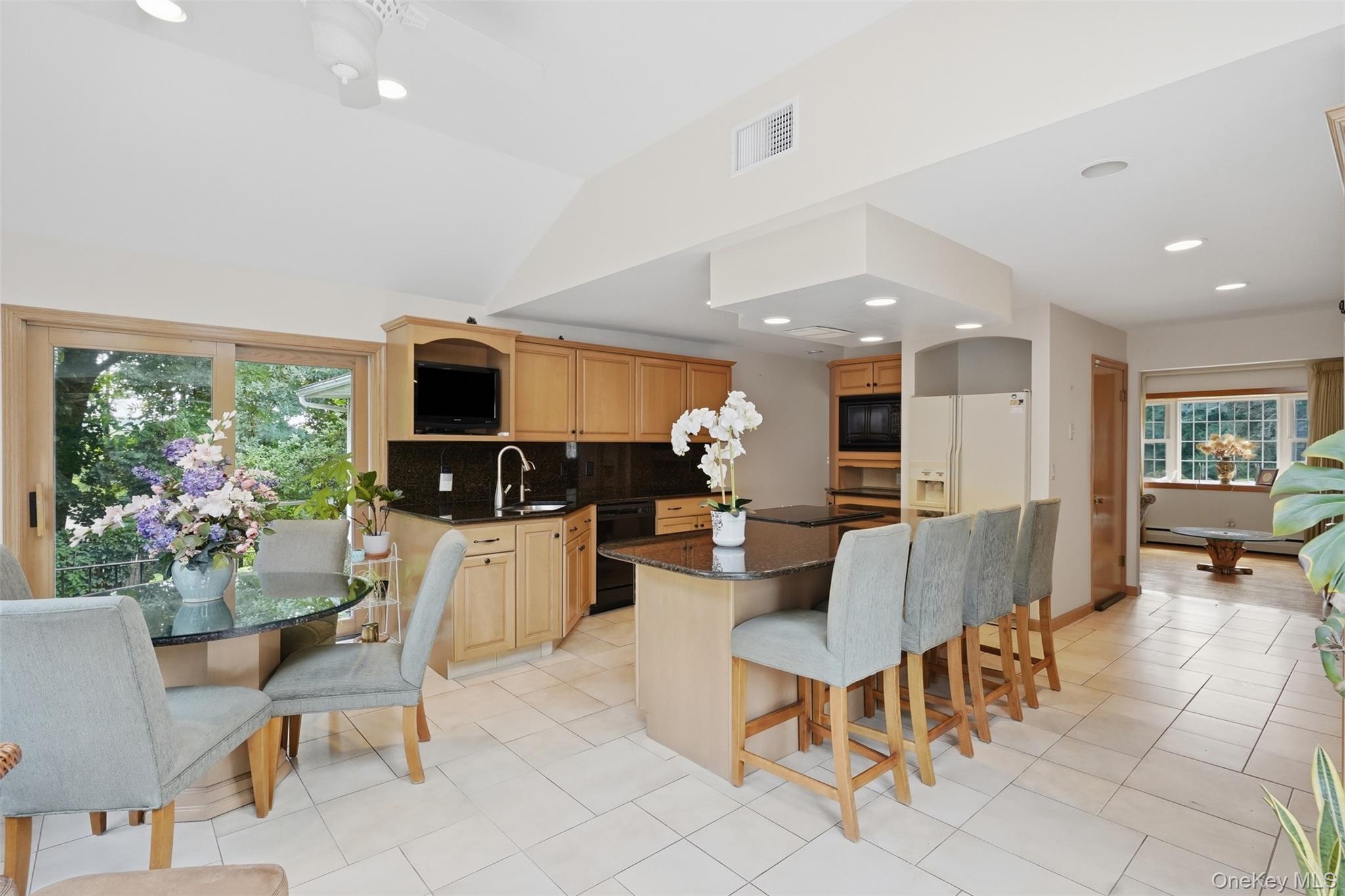 8 Boulder Road Property Photo 5