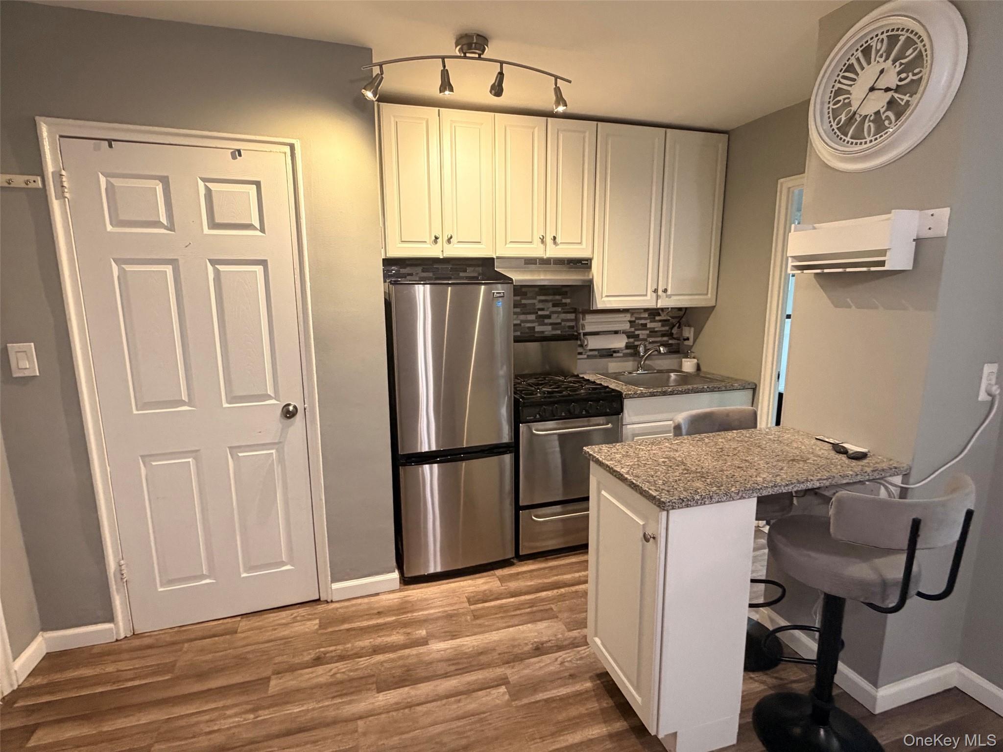 20 Shady Glen Court H Property Photo 2