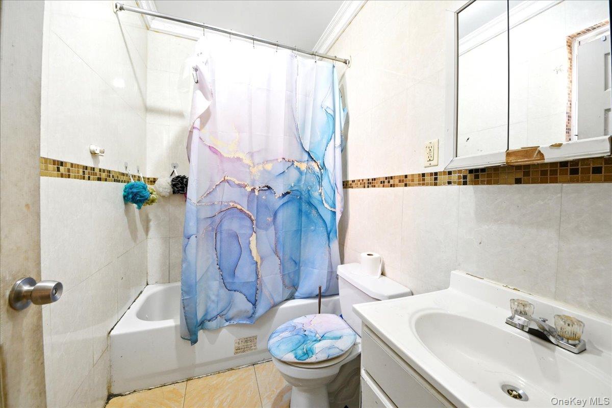 918 Summit Avenue Property Photo 12