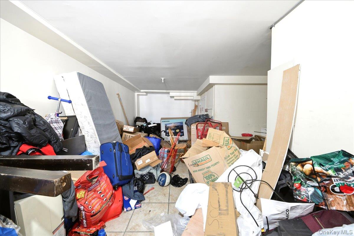 918 Summit Avenue Property Photo 37