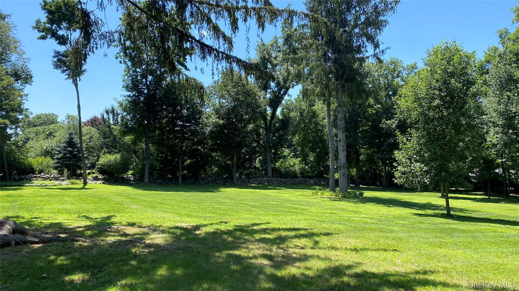 6 Renda Street Property Photo 23