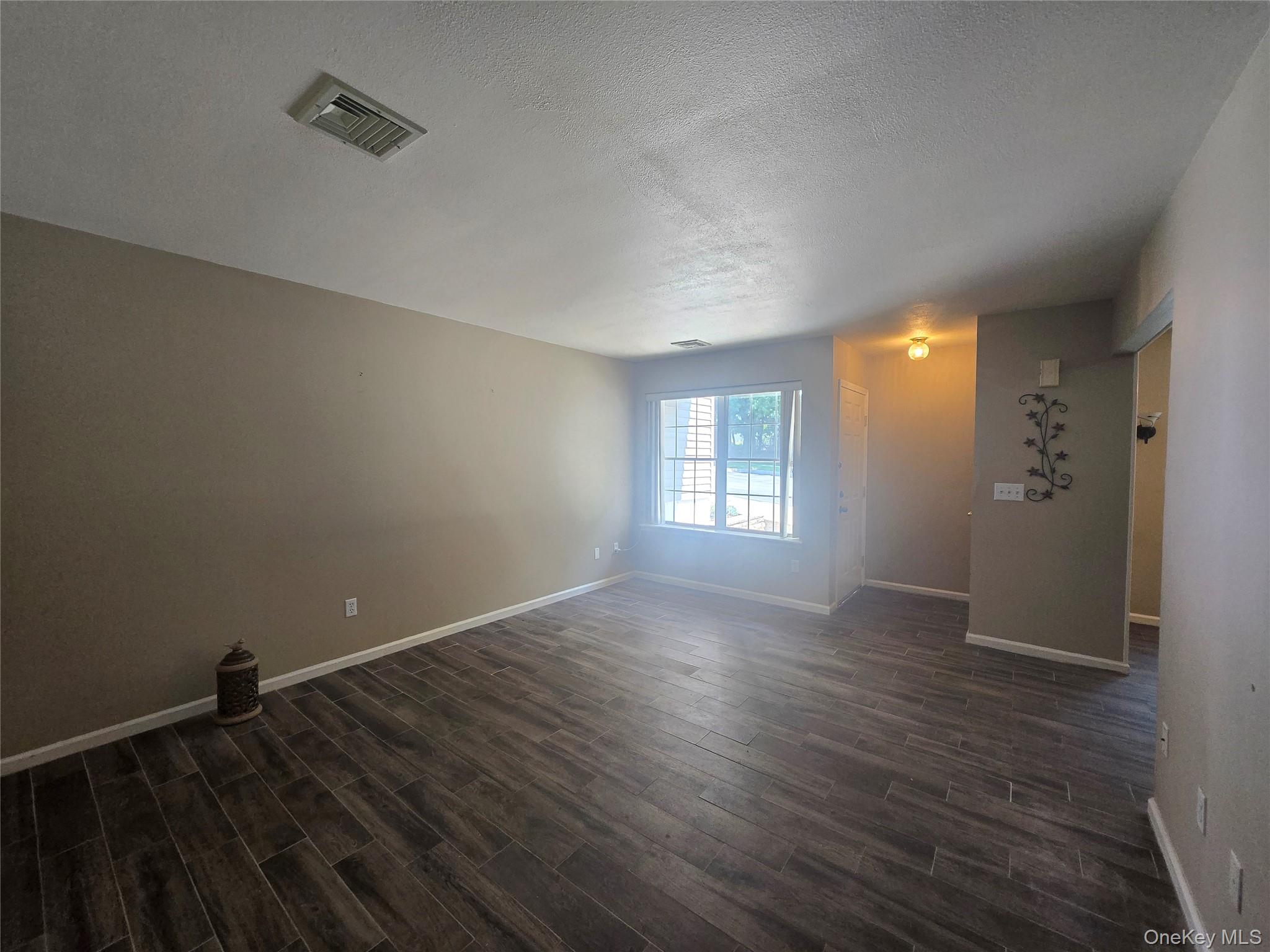 49 Jimal Drive Property Photo 4