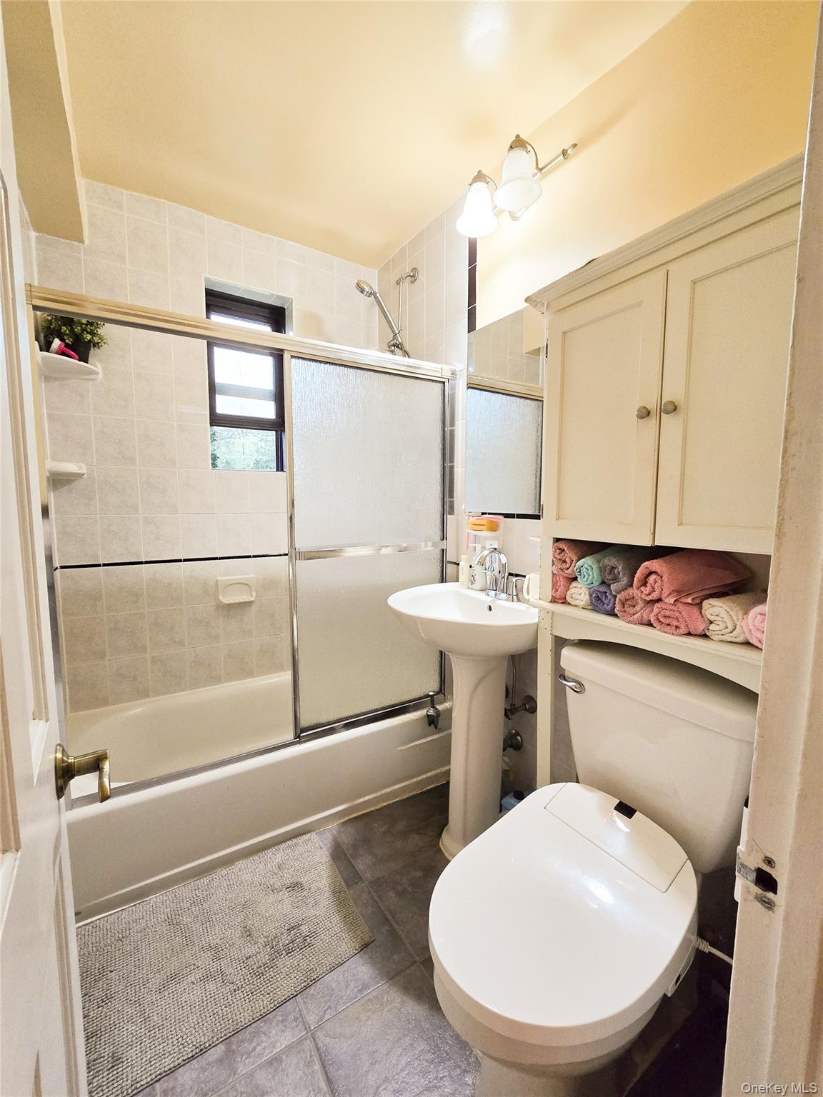 211-10 73rd Avenue 3d Property Photo 12