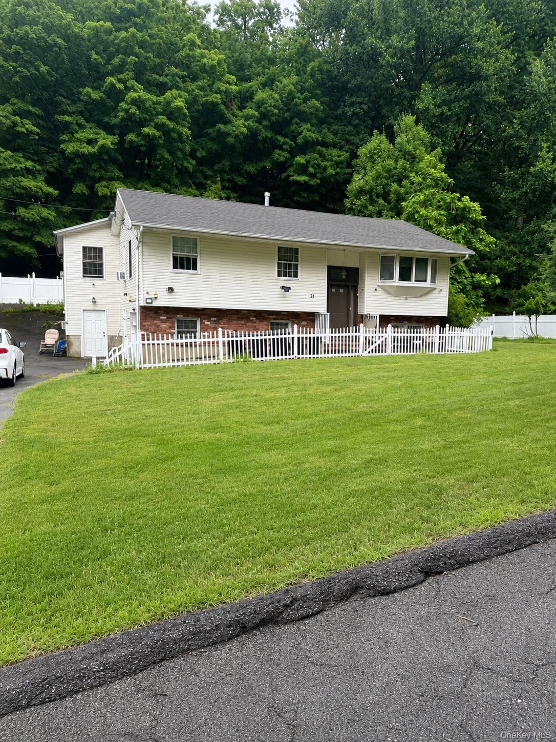 31 Regina Road Property Photo 1