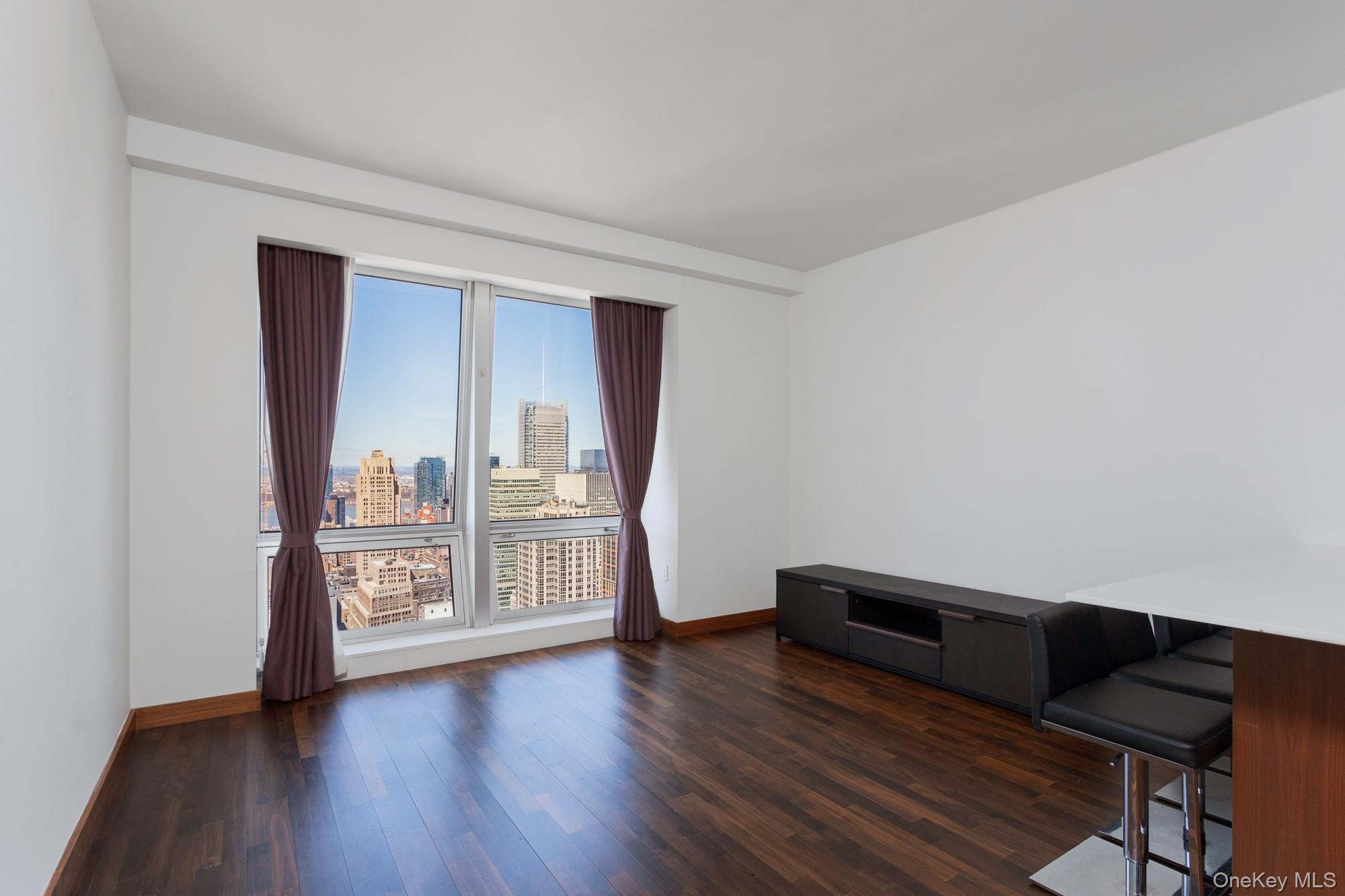 400 Fifth Avenue Property Photo 2