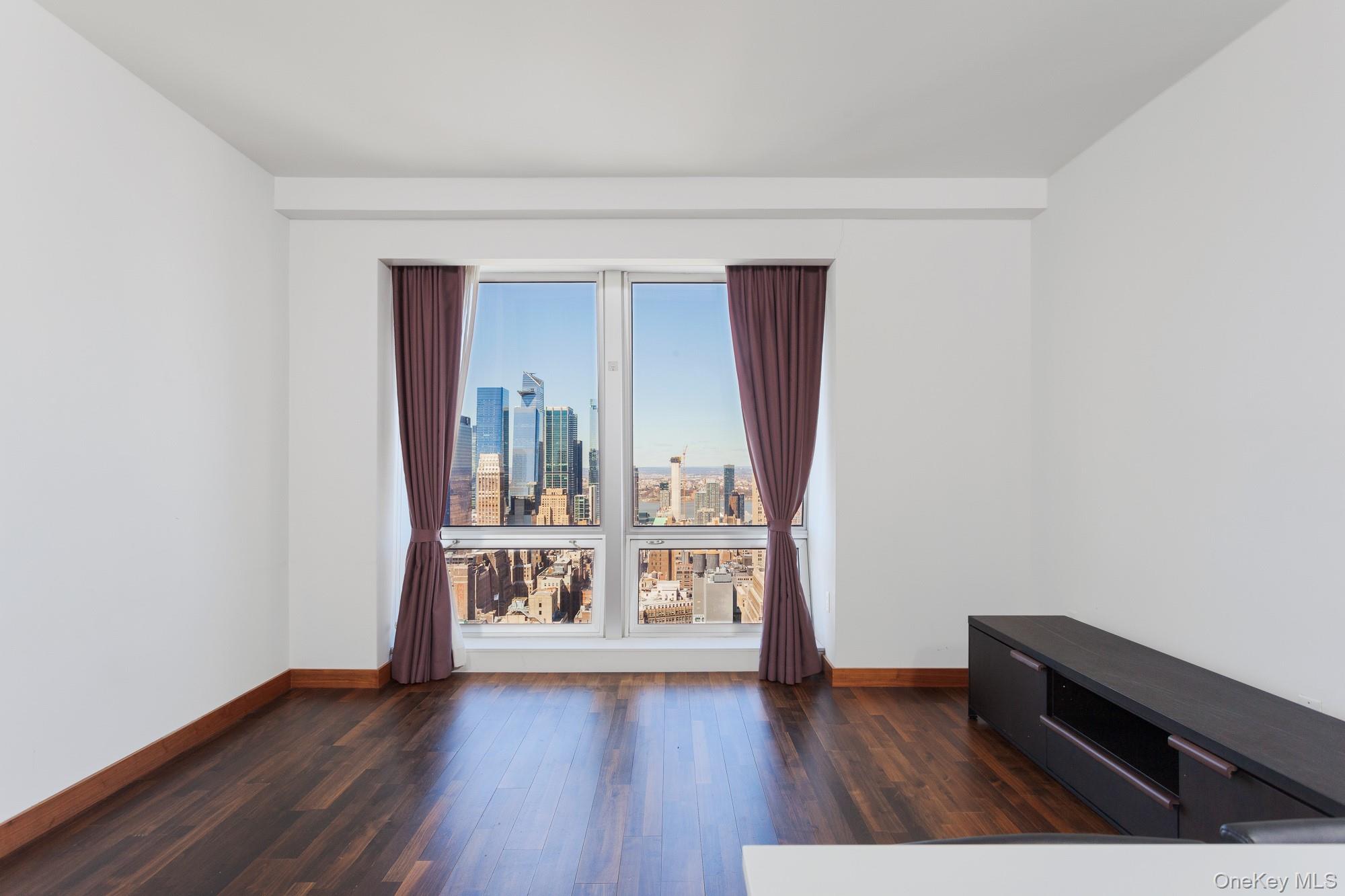 400 Fifth Avenue Property Photo 3