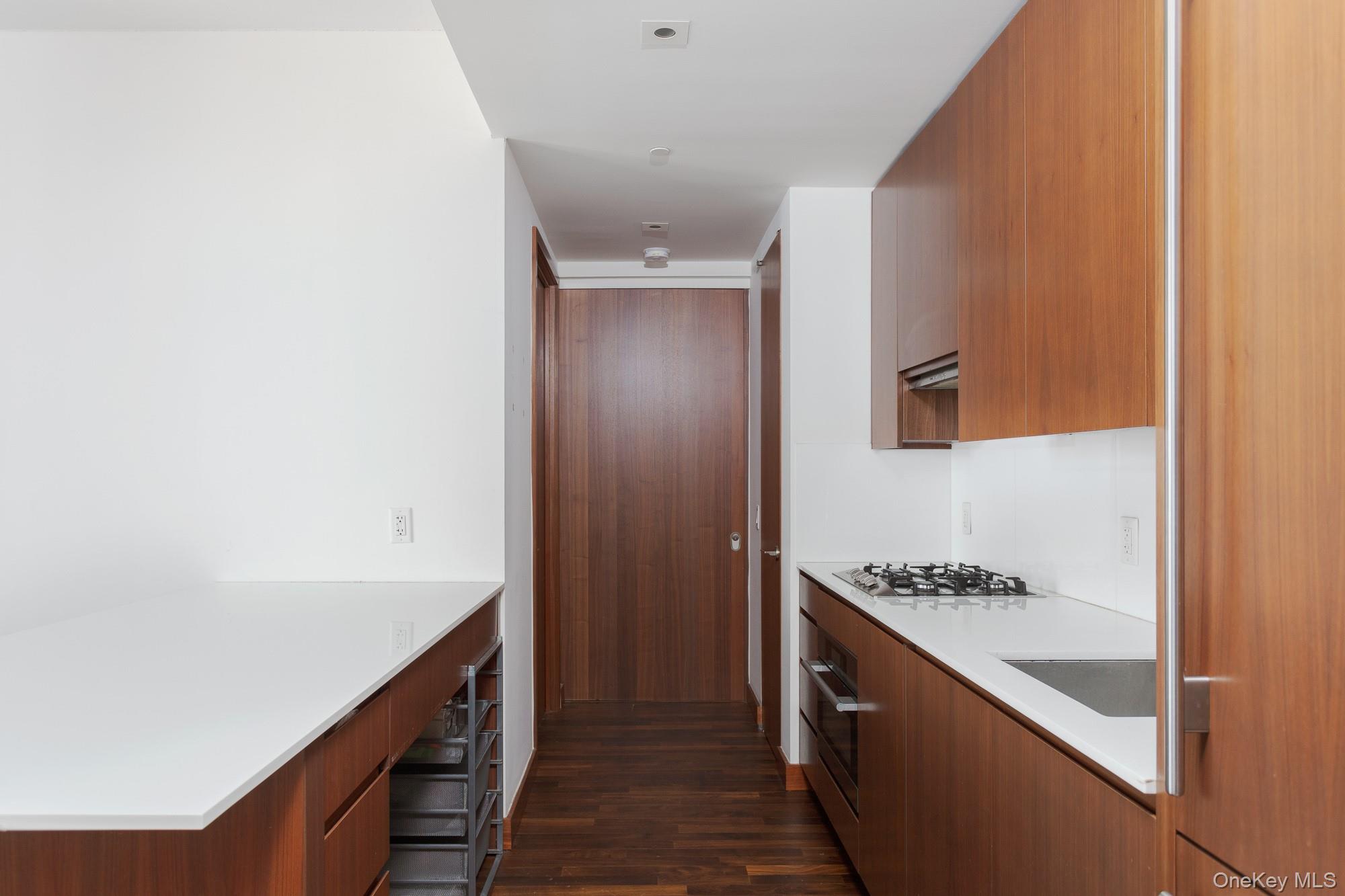 400 Fifth Avenue Property Photo 7
