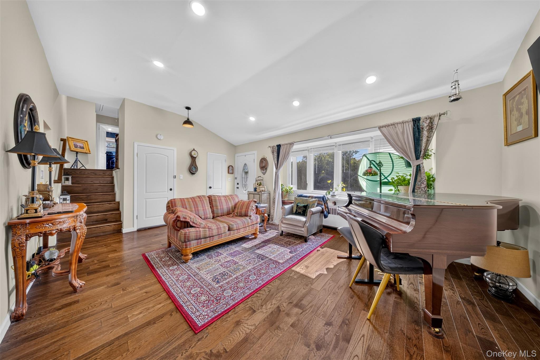 50 Sylvia Lane Property Photo 3