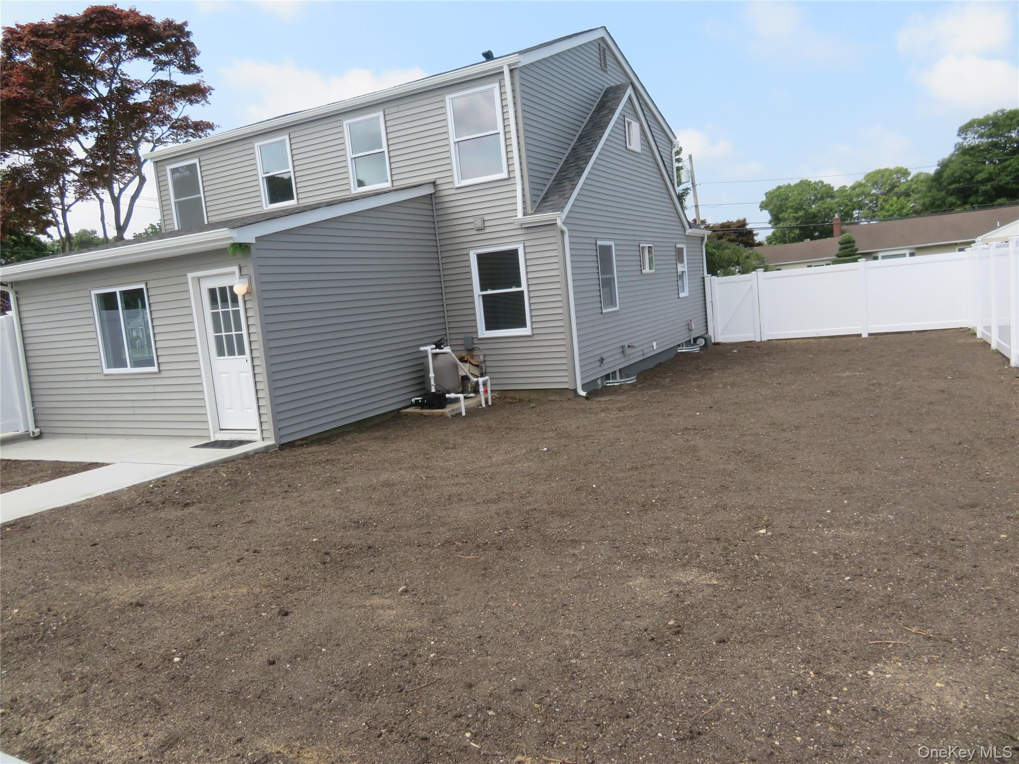 271 Washington Avenue Property Photo 5