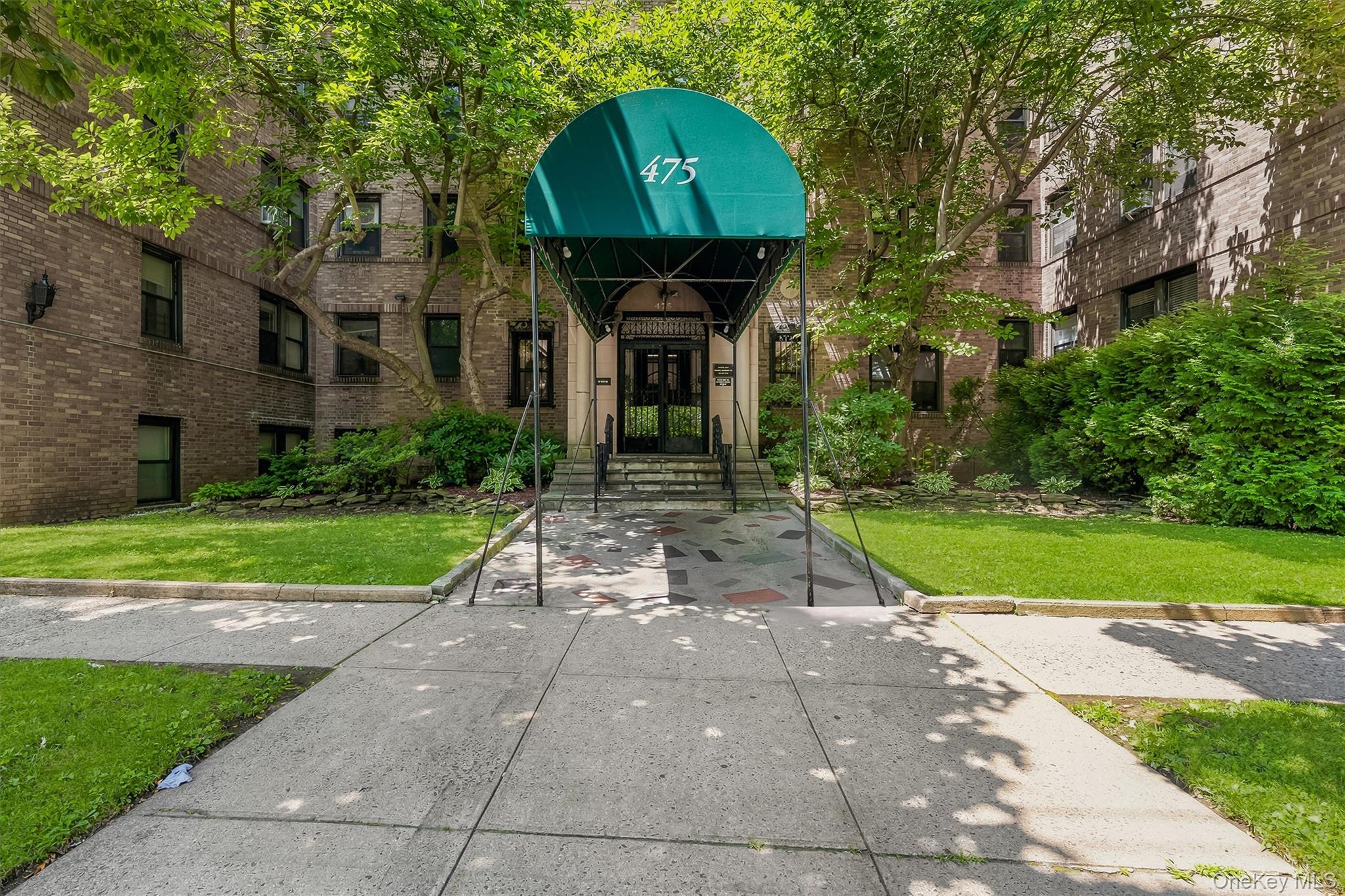 475 Bronx River Road 4b Property Photo 2