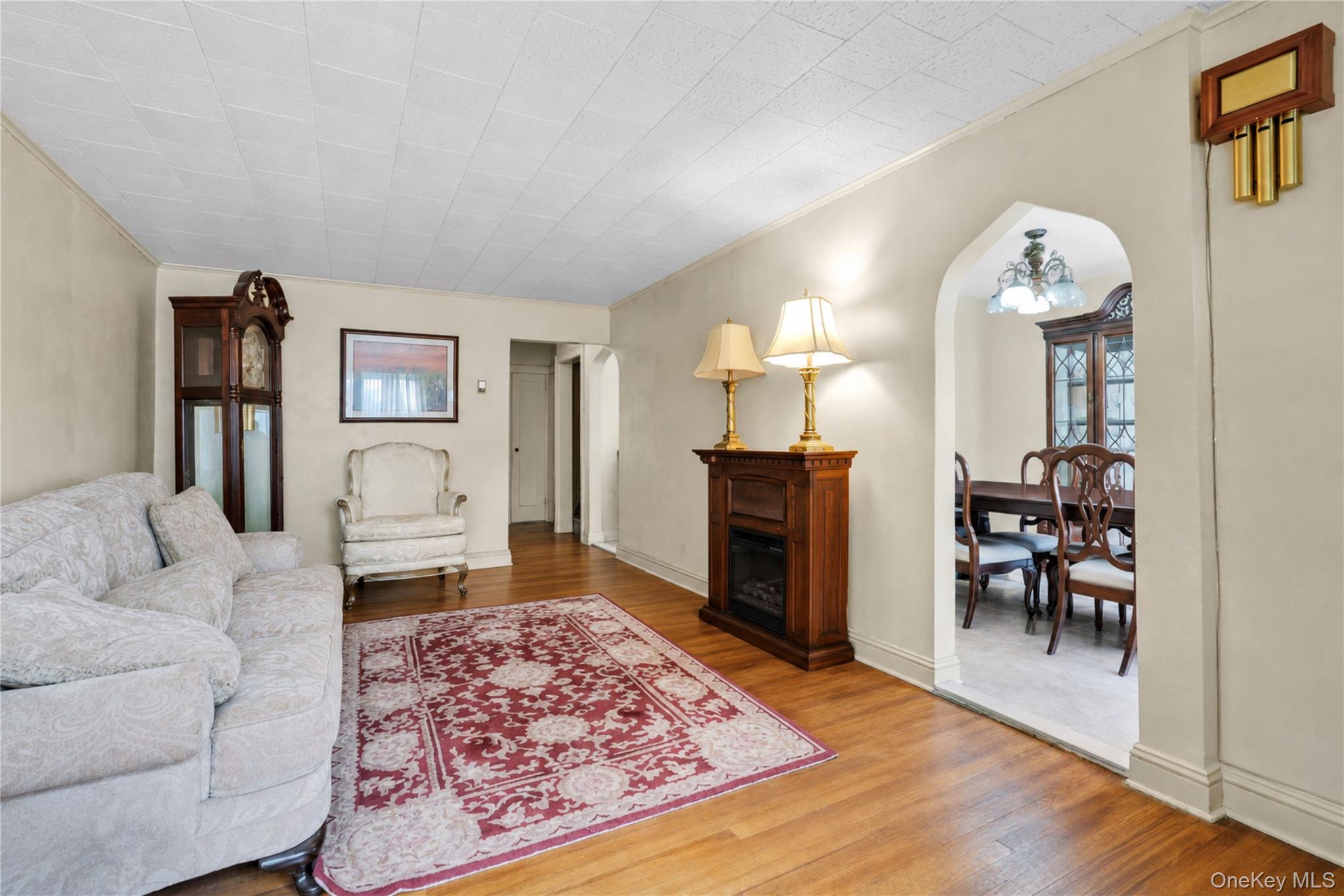 12114 Grayson Street Property Photo 5