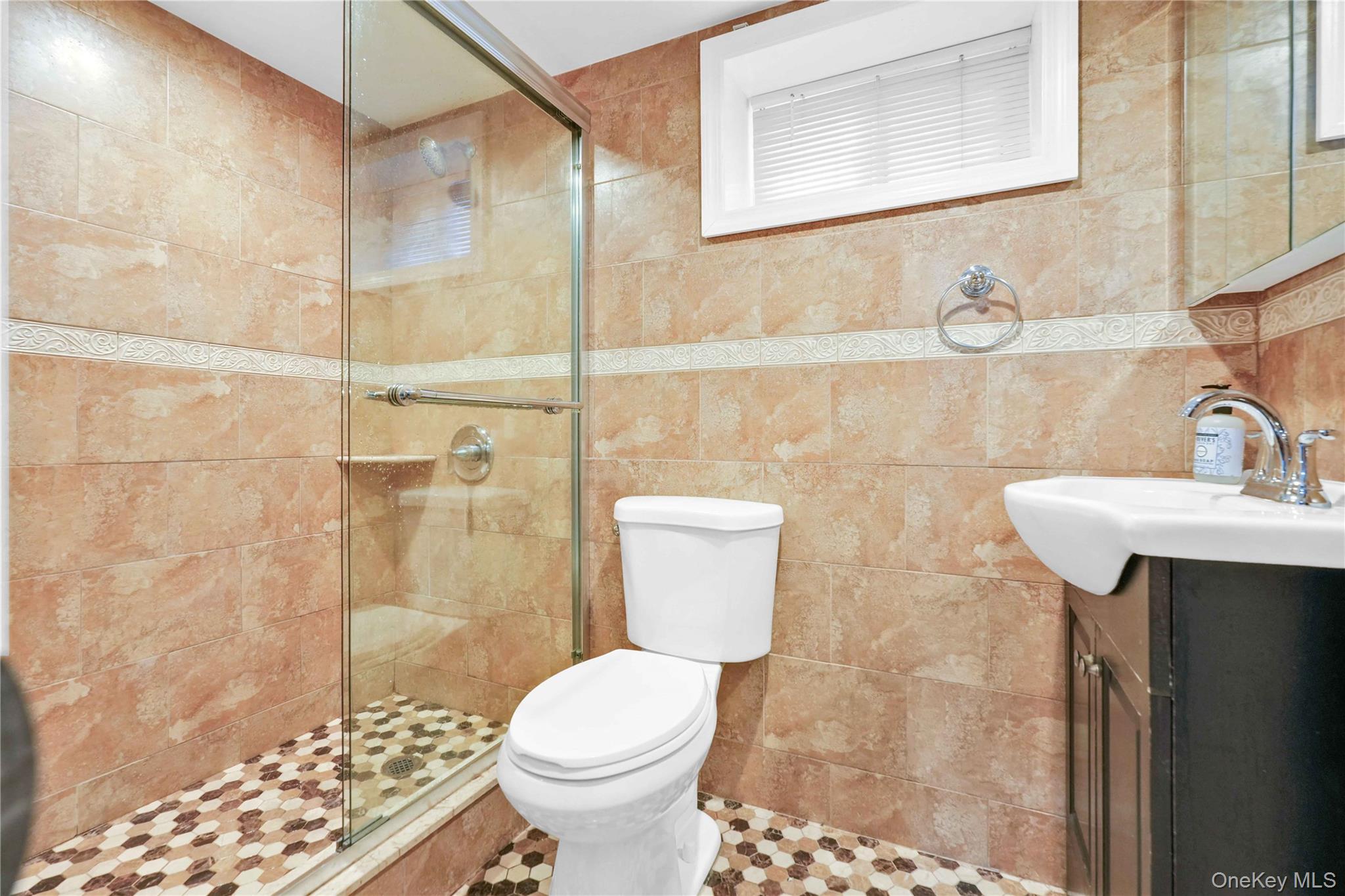 12114 Grayson Street Property Photo 8