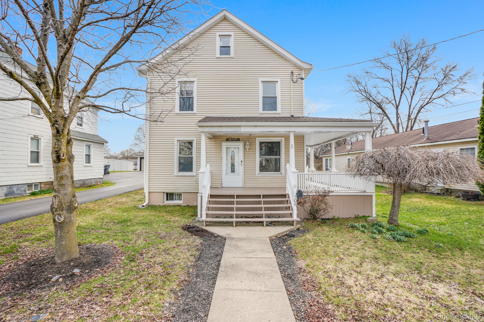 708 Tower Avenue Property Photo 3