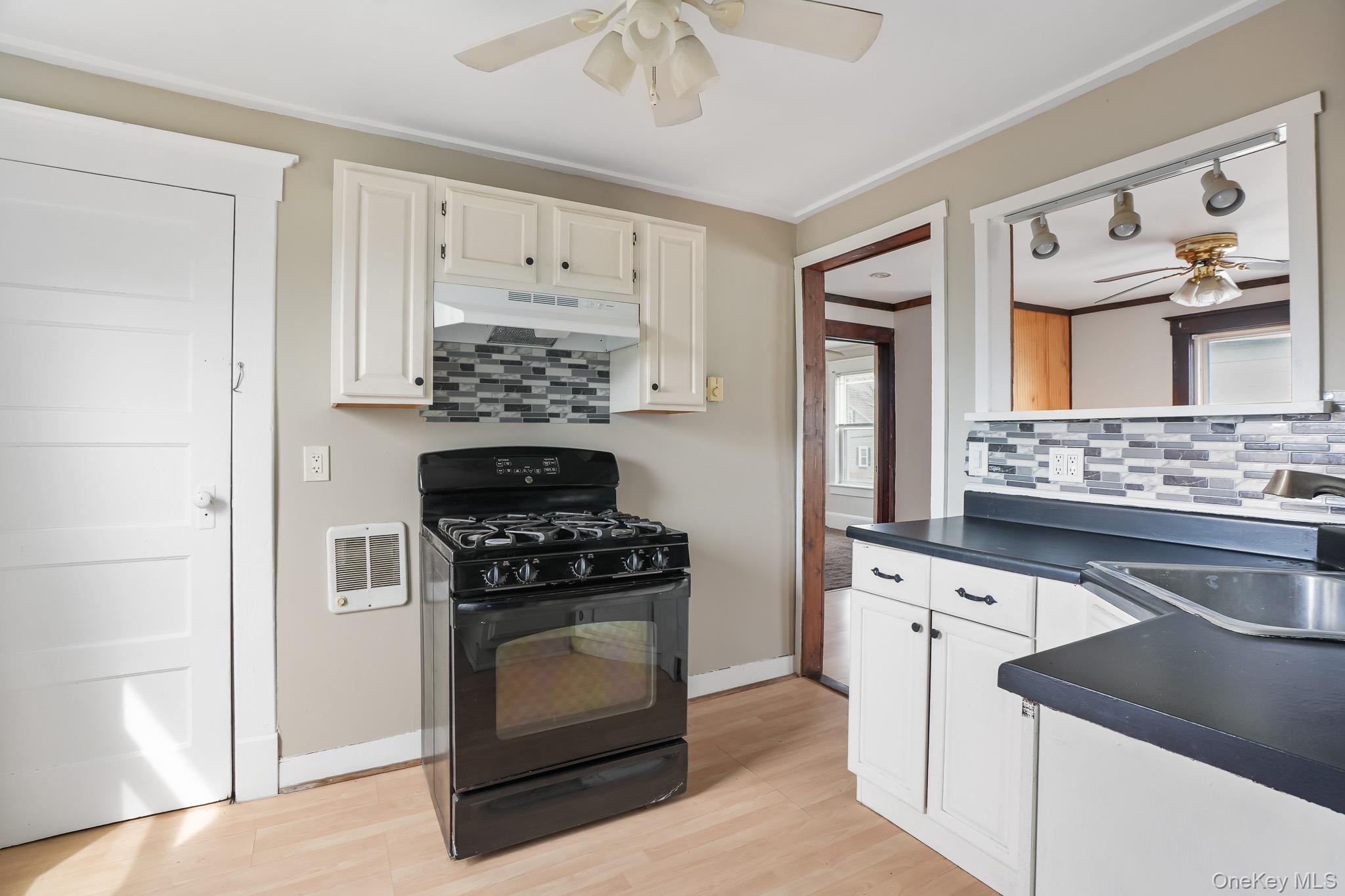 708 Tower Avenue Property Photo 20