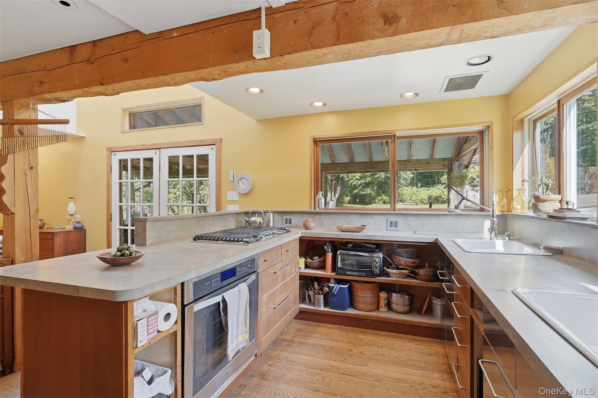736 Sundown Road Property Photo 13