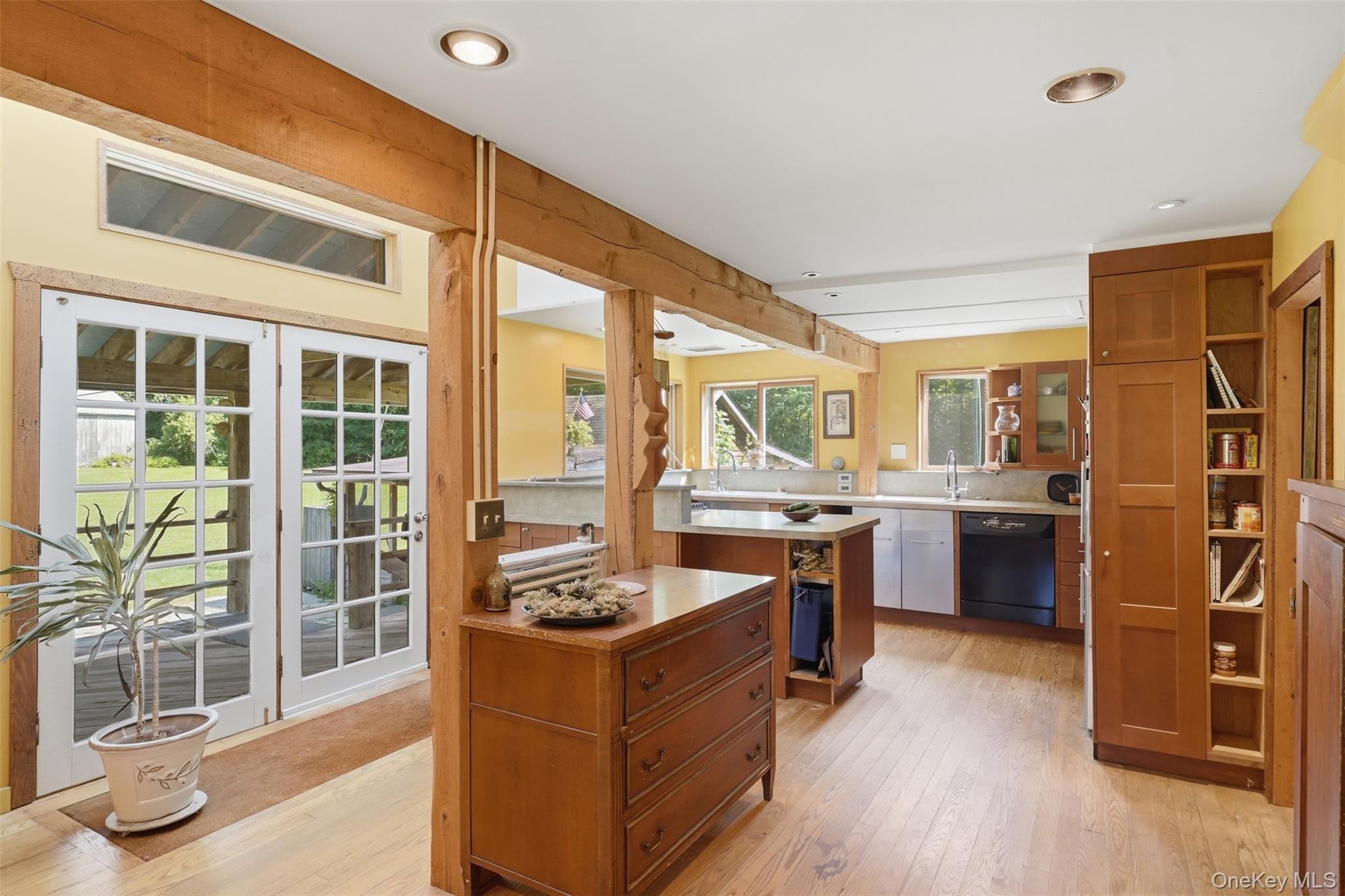 736 Sundown Road Property Photo 17