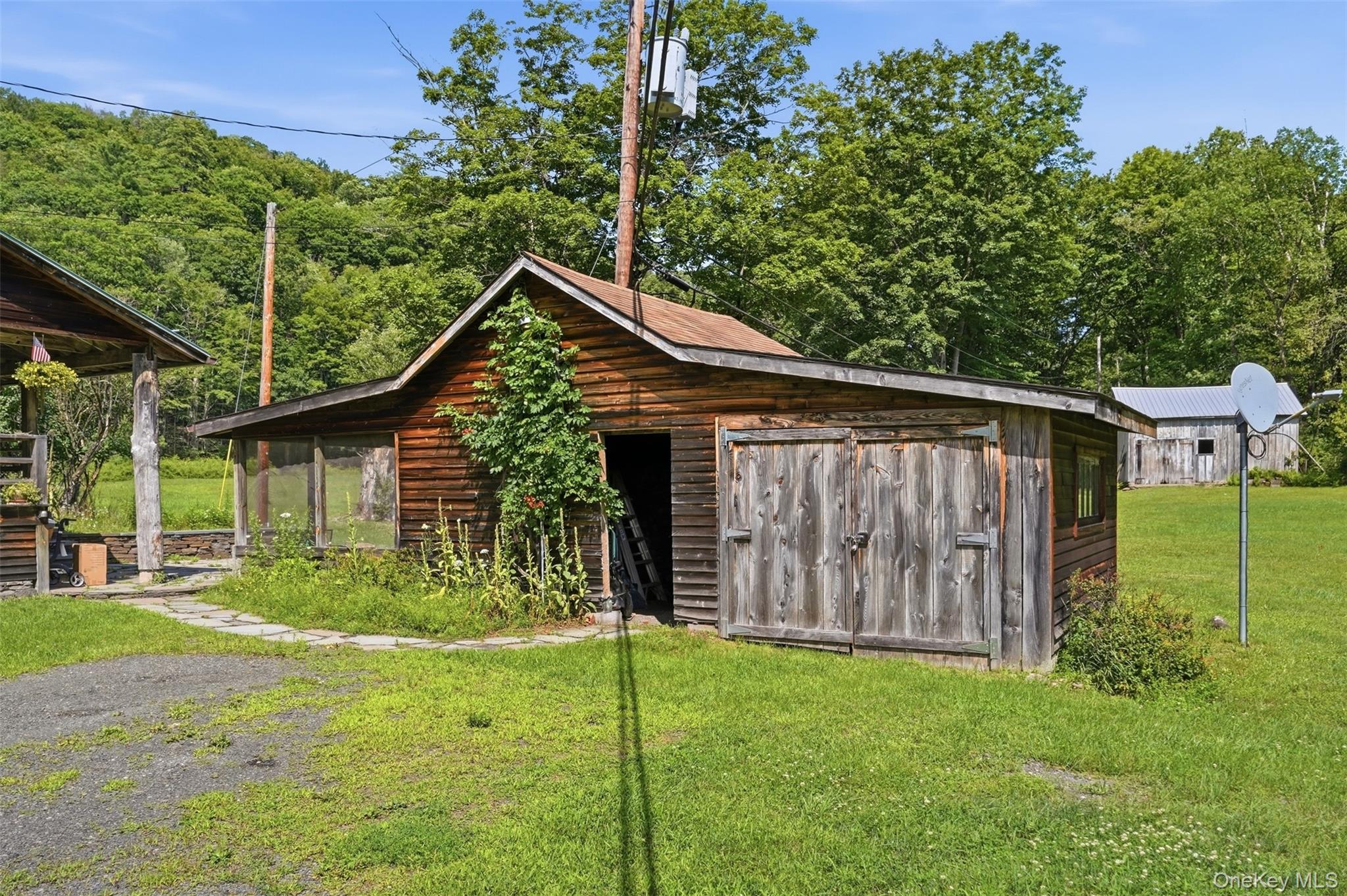 736 Sundown Road Property Photo 33