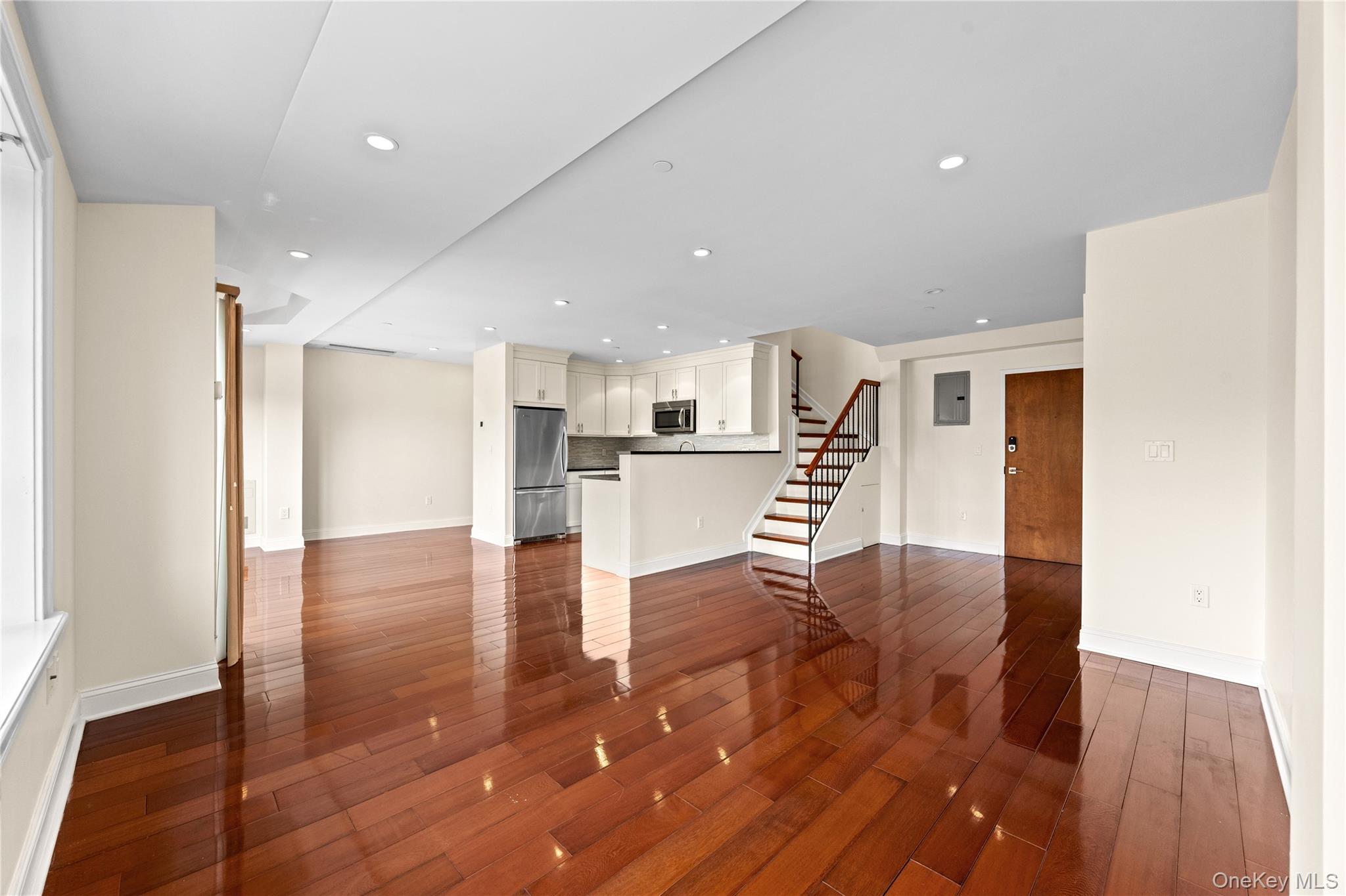 185 Battery Avenue 2a Property Photo 4
