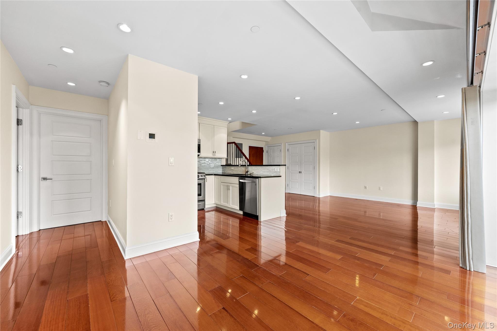 185 Battery Avenue 2a Property Photo 8