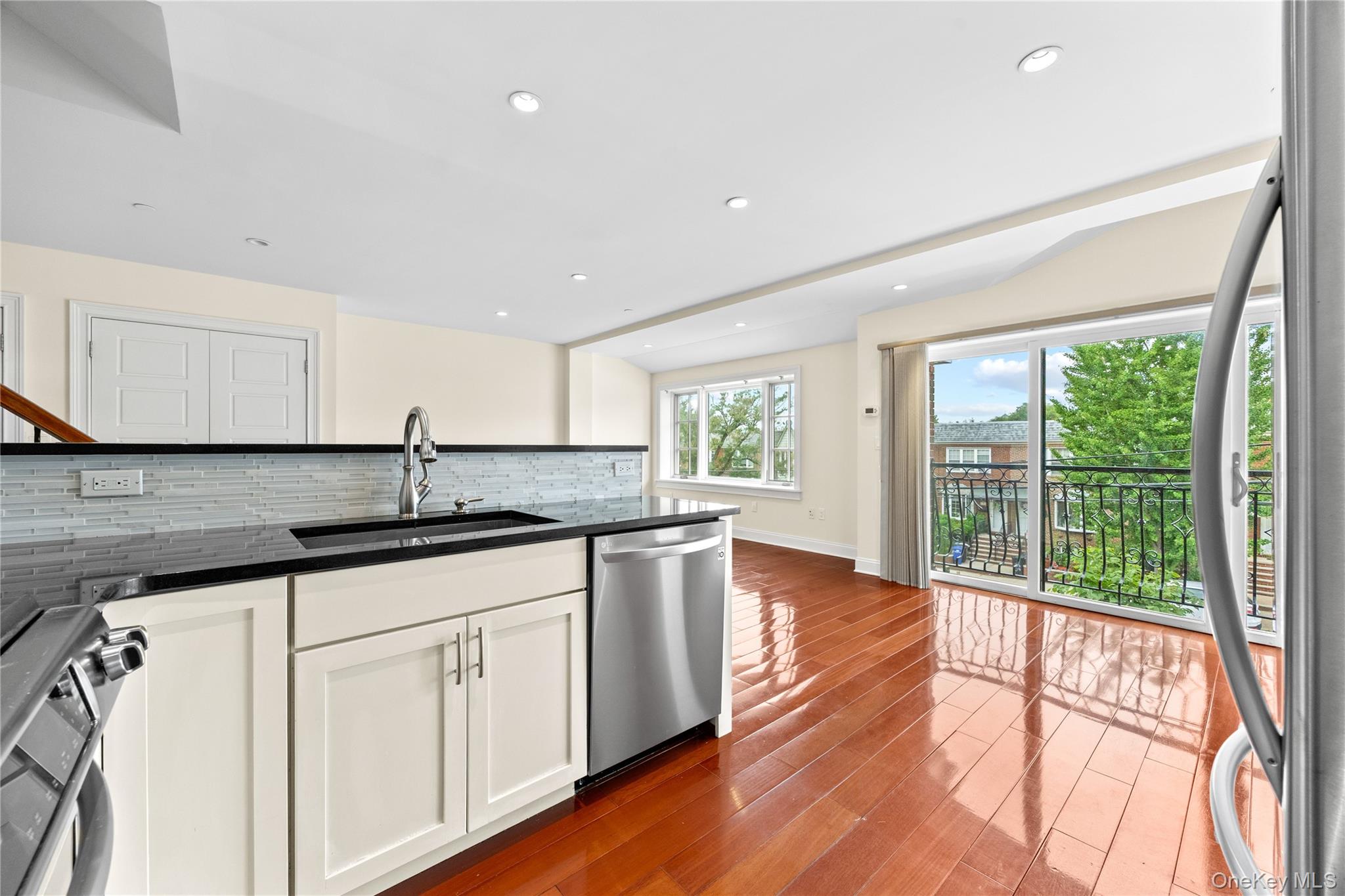 185 Battery Avenue 2a Property Photo 10