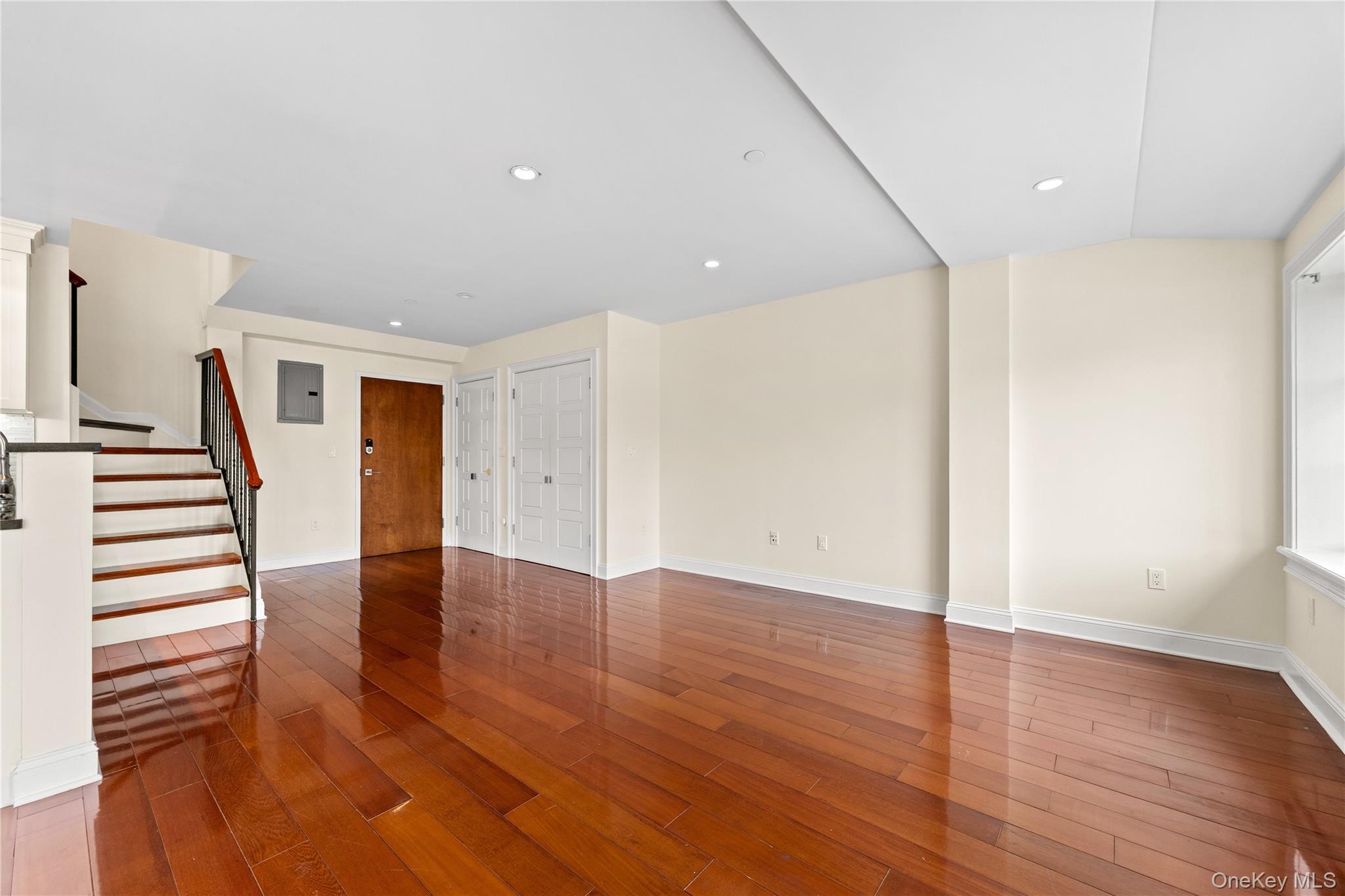 185 Battery Avenue 2a Property Photo 12