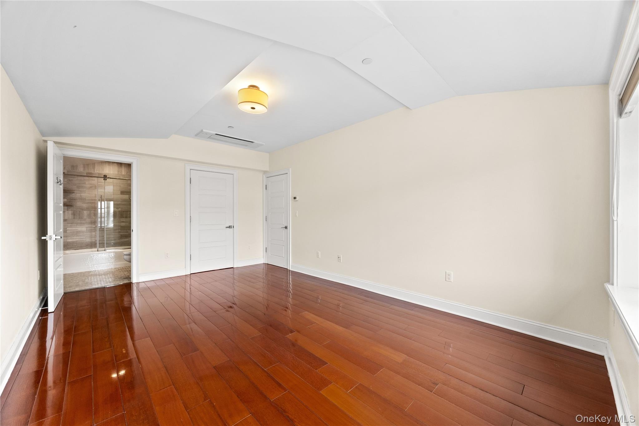 185 Battery Avenue 2a Property Photo 15