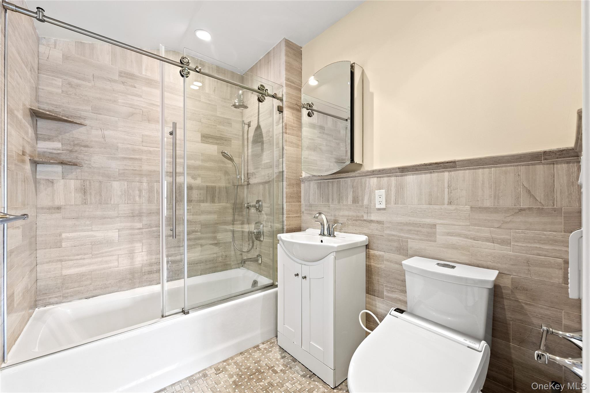 185 Battery Avenue 2a Property Photo 16