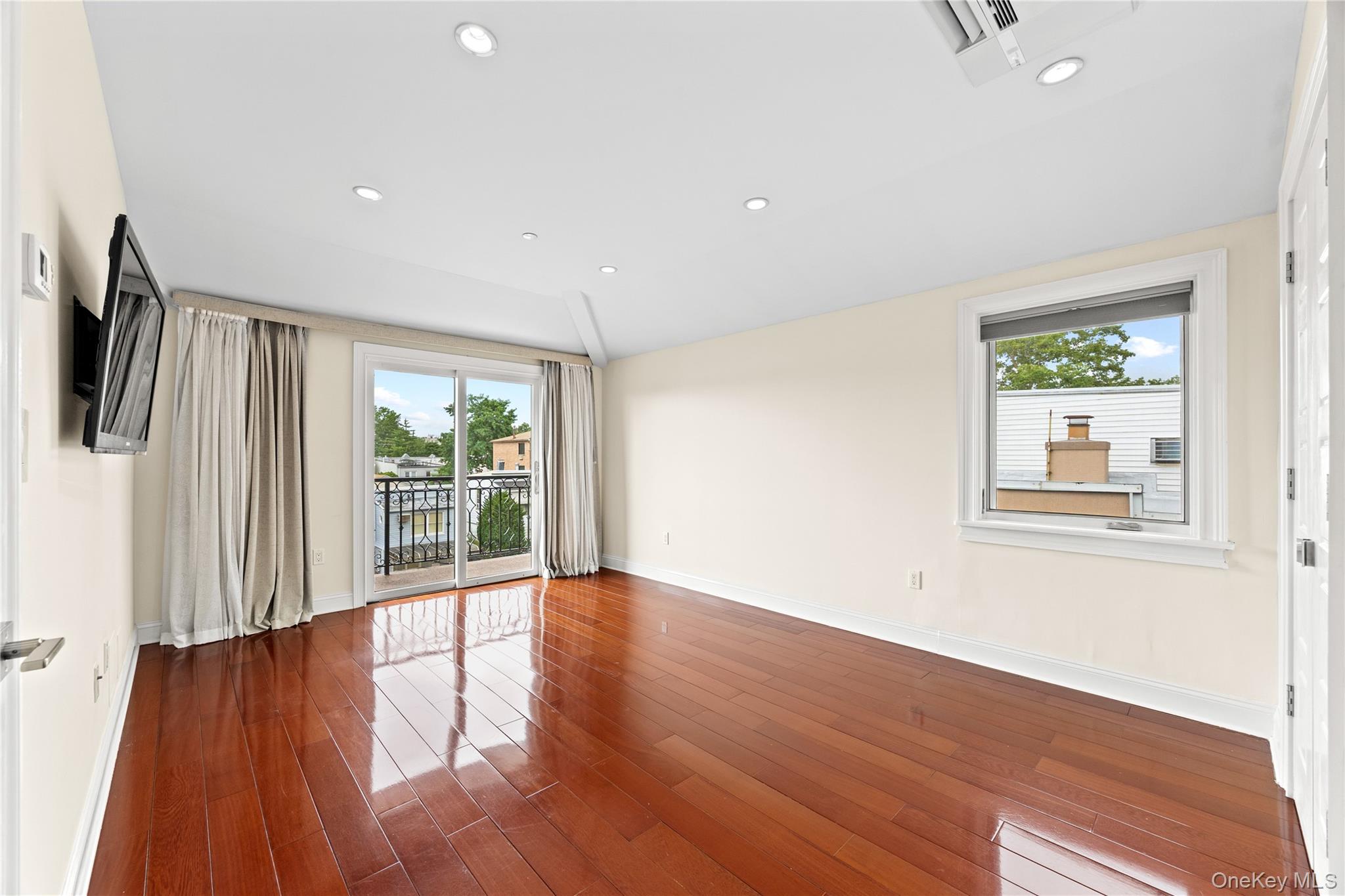185 Battery Avenue 2a Property Photo 18