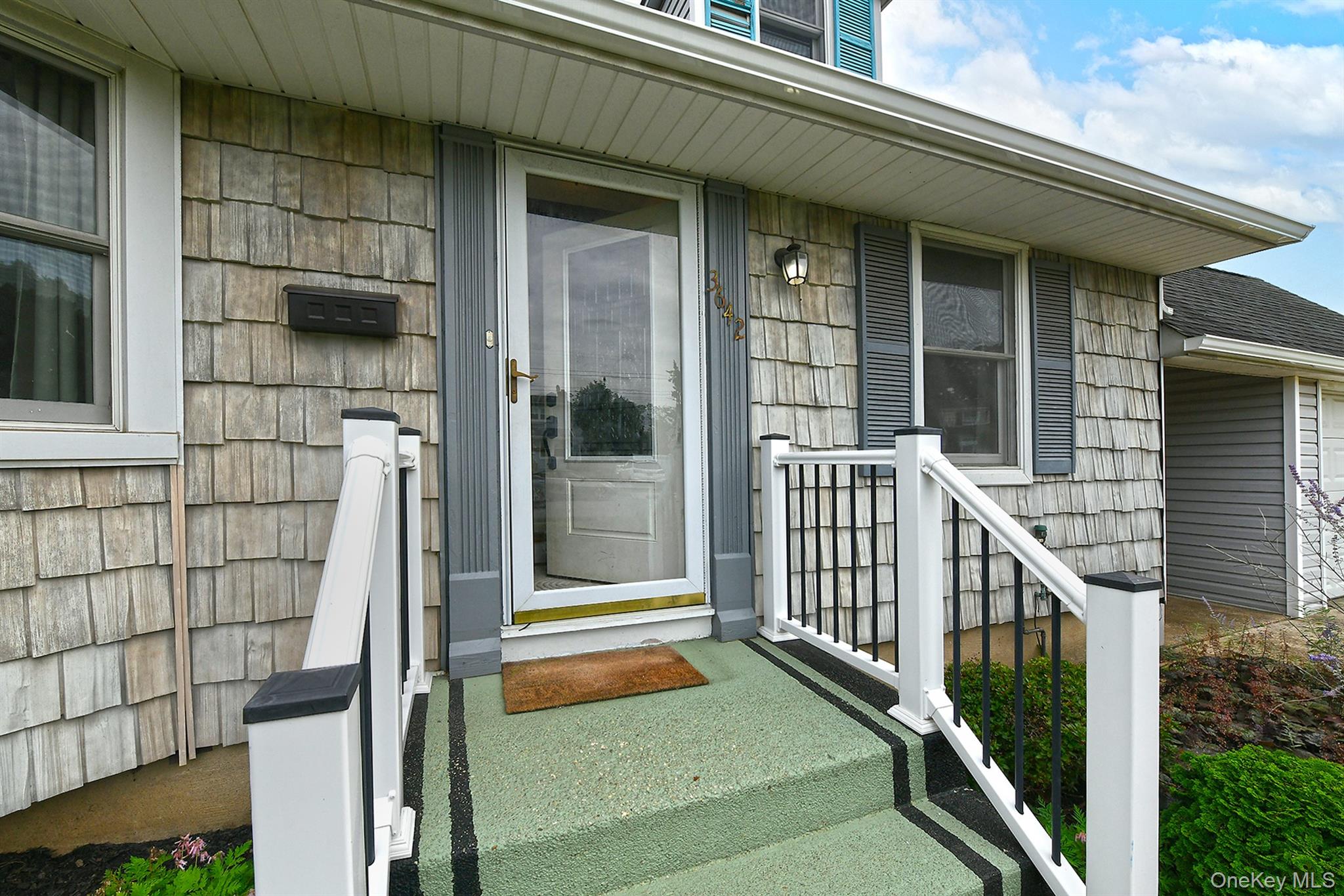 3642 Lark Street Property Photo 4