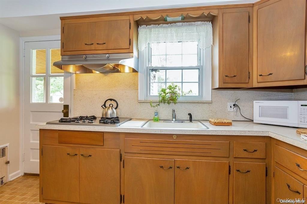89 Beverly Avenue Property Photo 11