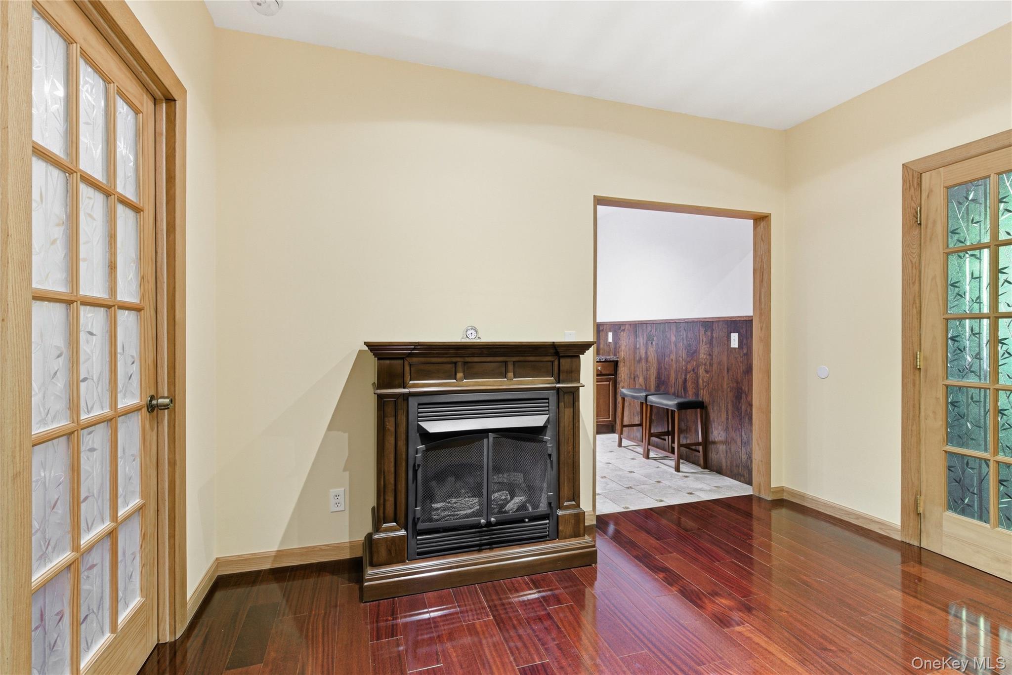 216 Catherine Street Property Photo 14