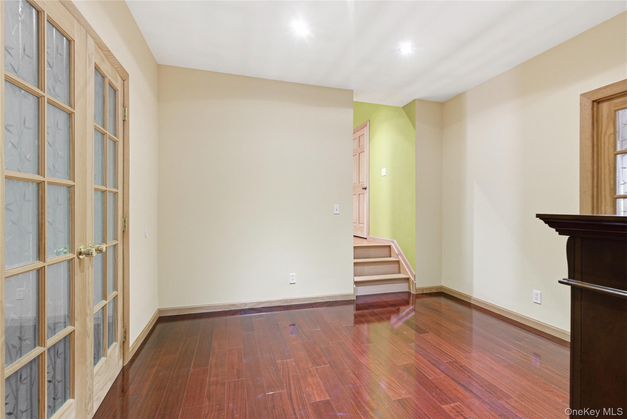 216 Catherine Street Property Photo 15