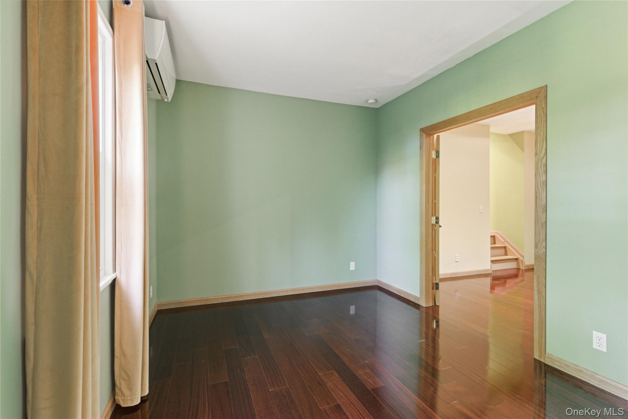 216 Catherine Street Property Photo 20