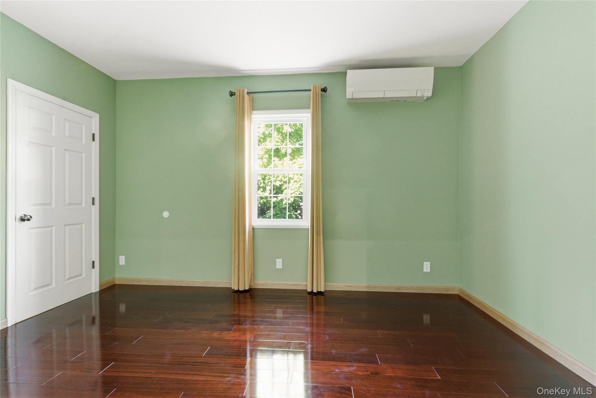 216 Catherine Street Property Photo 22