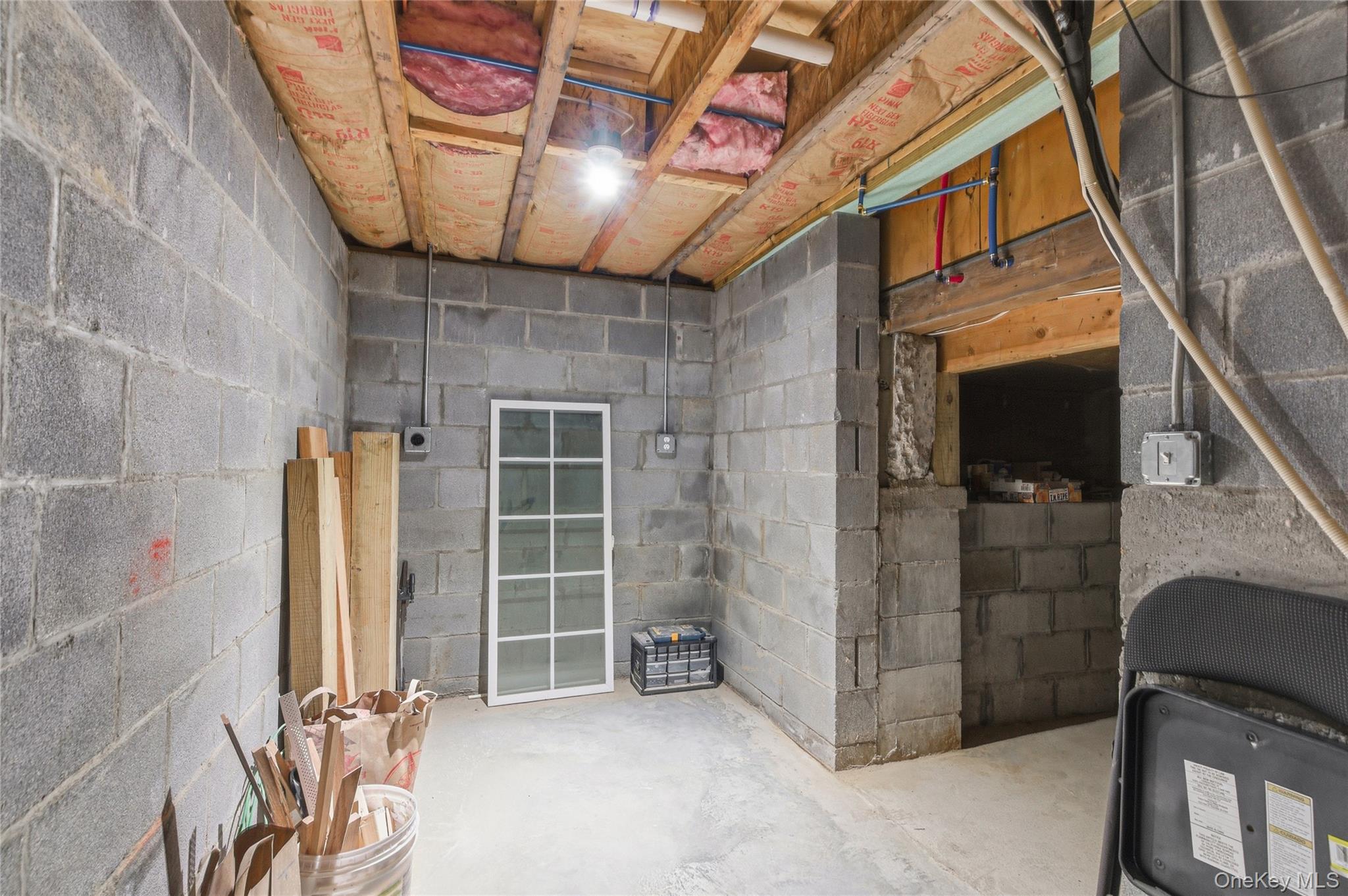 216 Catherine Street Property Photo 29