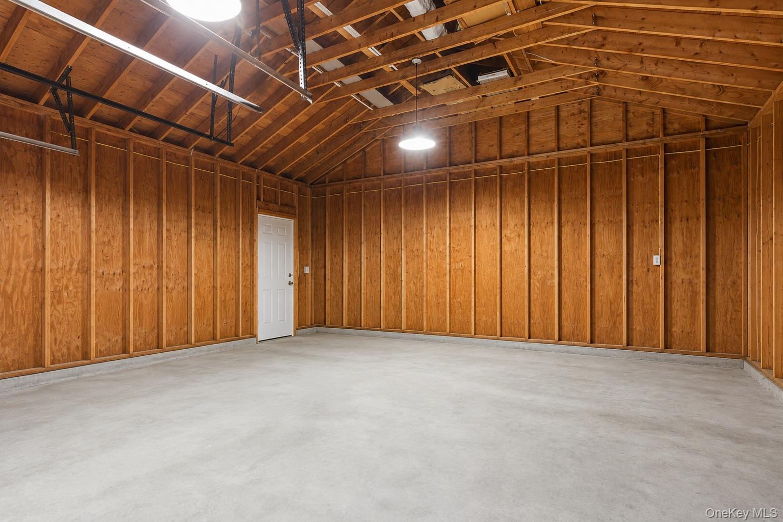 216 Catherine Street Property Photo 32