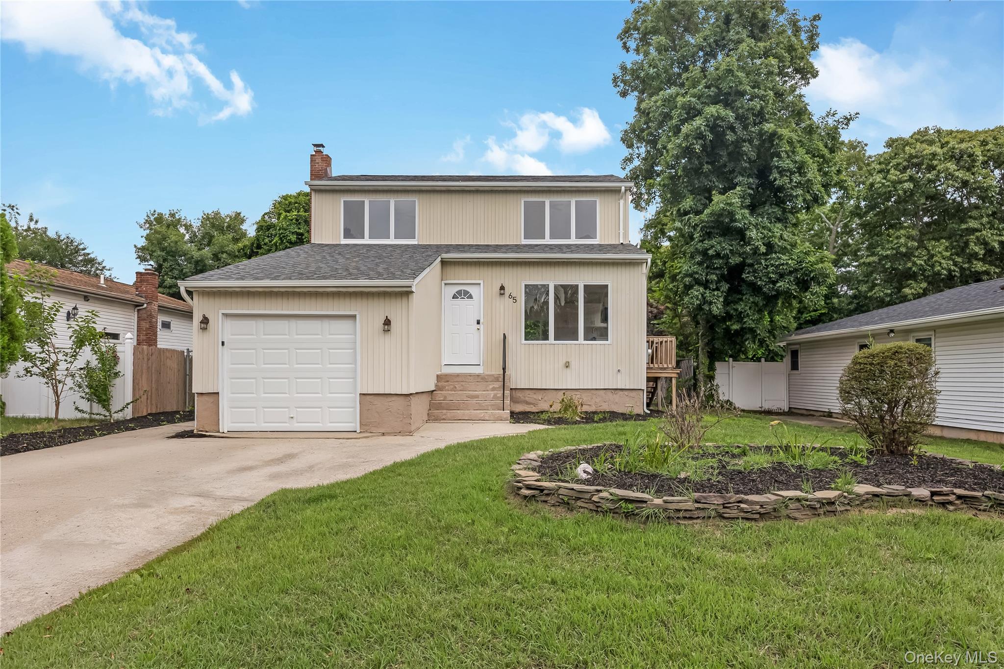 65 Westminster Drive Property Photo 2