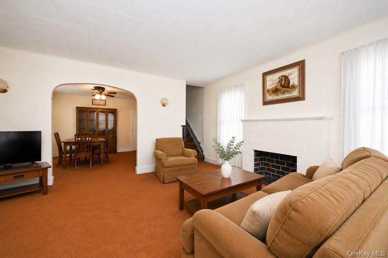 171-37 Courtney Avenue Property Photo 9