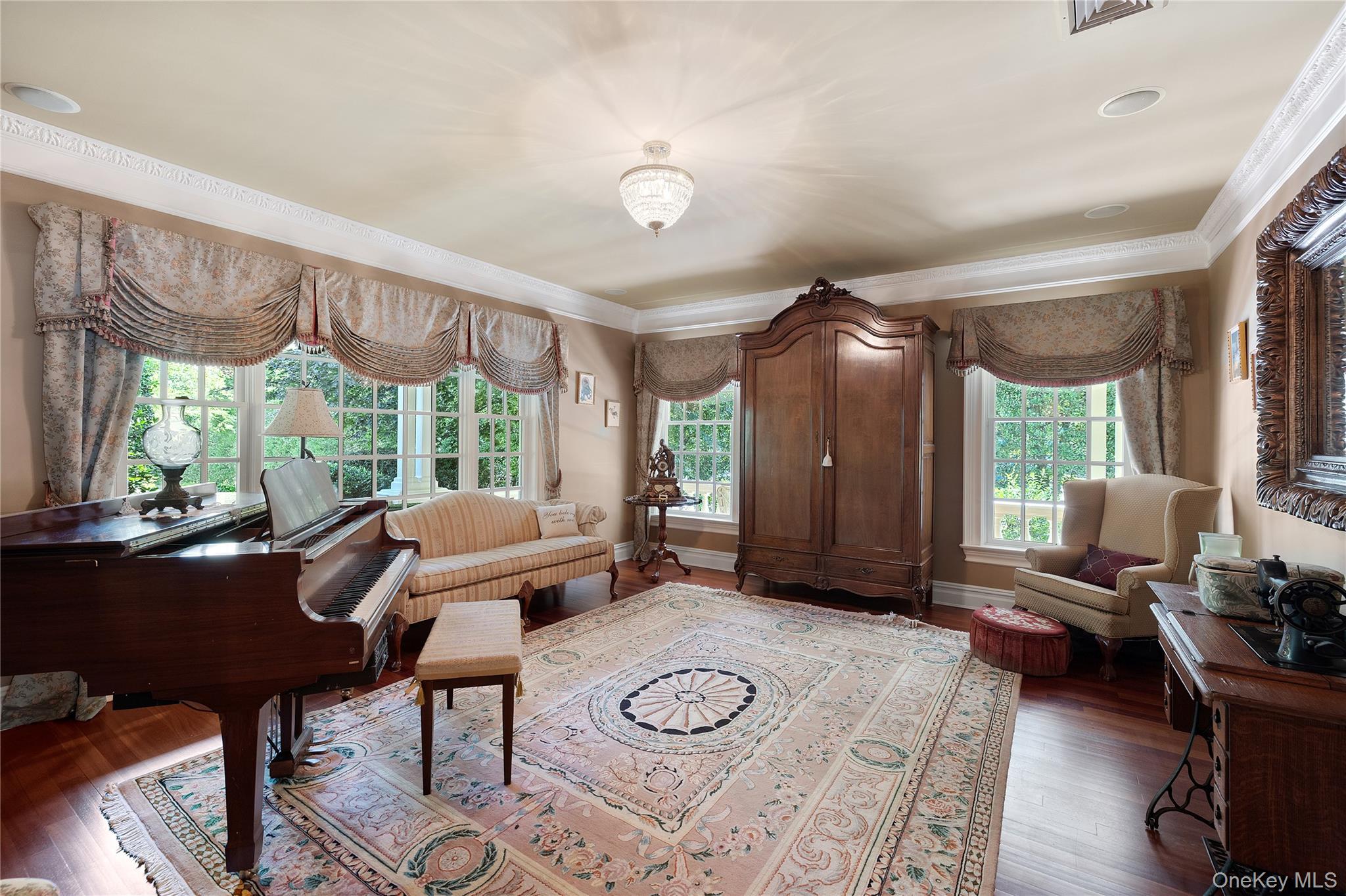 608 Shore Drive Property Photo 14