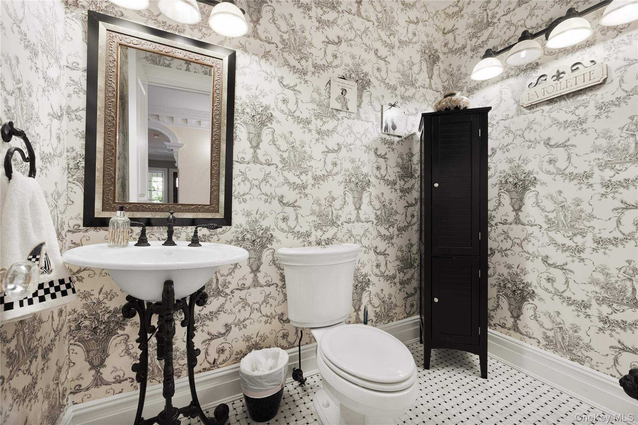 608 Shore Drive Property Photo 17