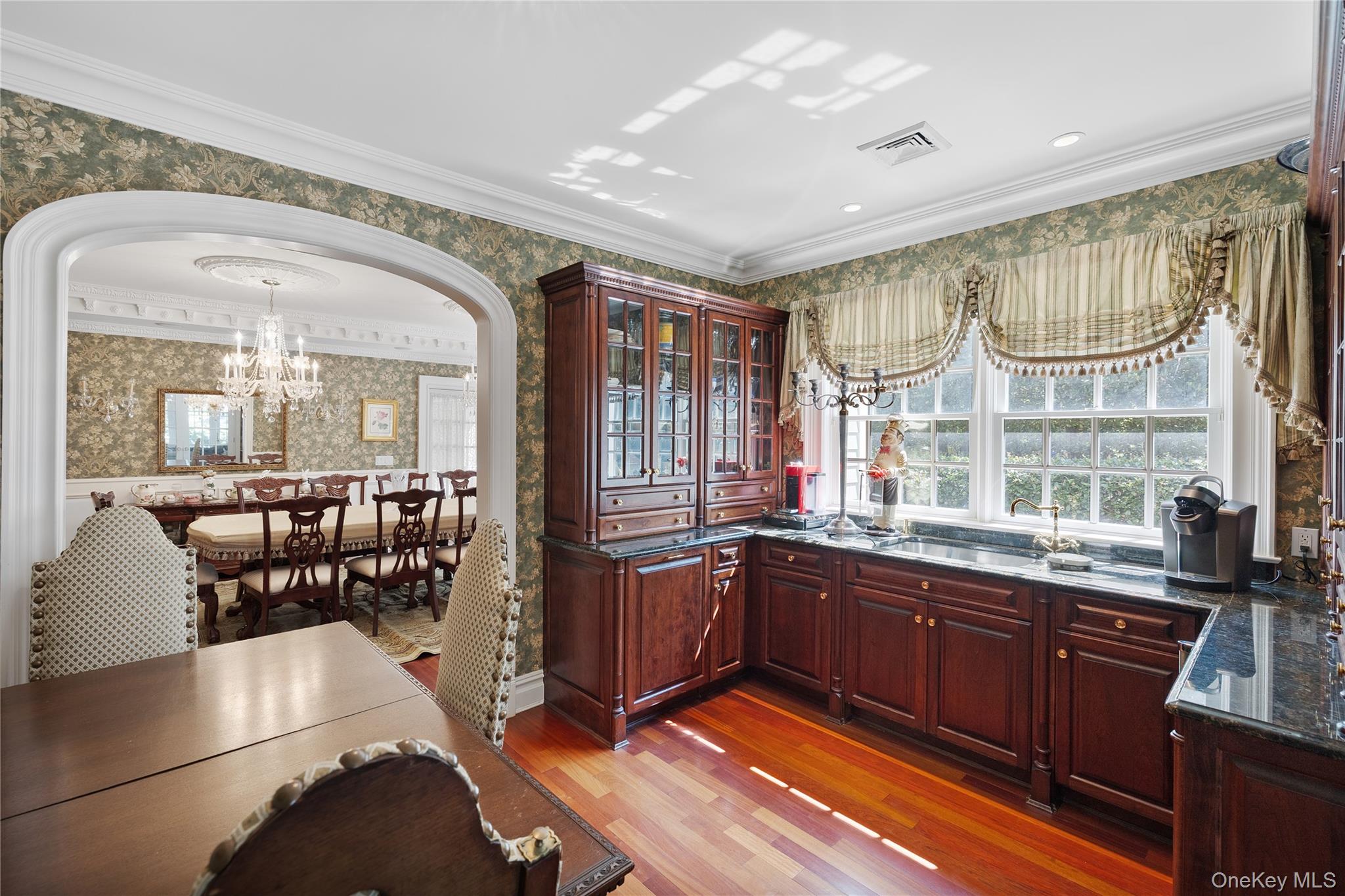 608 Shore Drive Property Photo 19