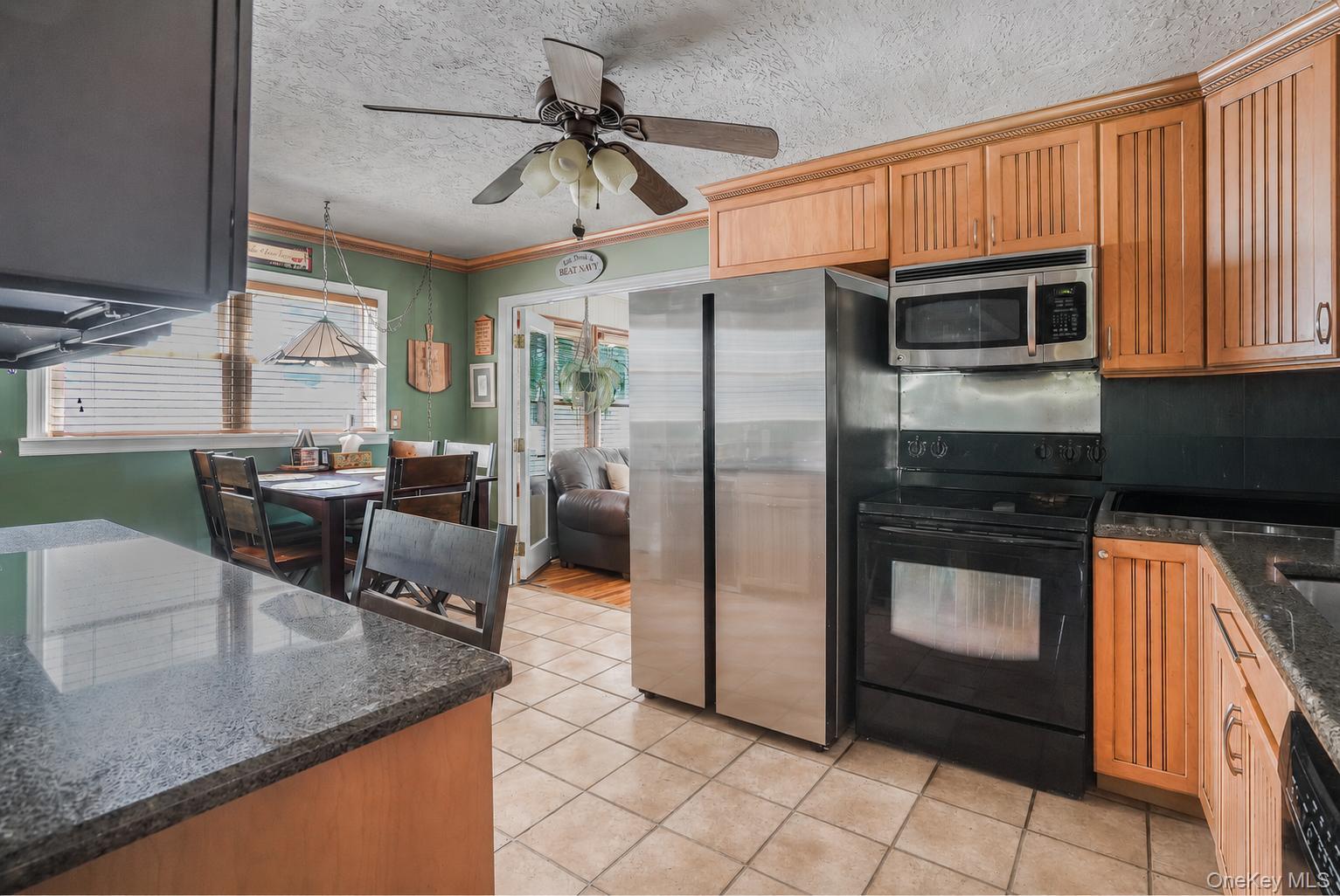 35 Lakeview Avenue Property Photo 1