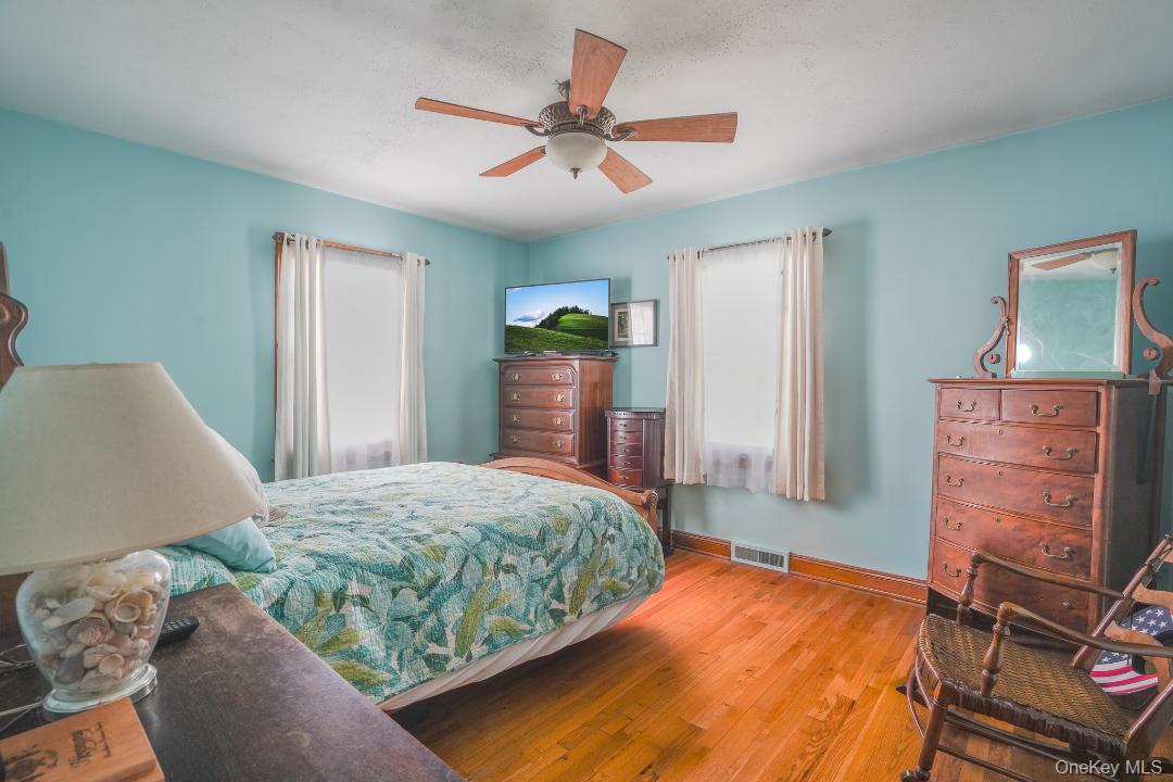35 Lakeview Avenue Property Photo 15