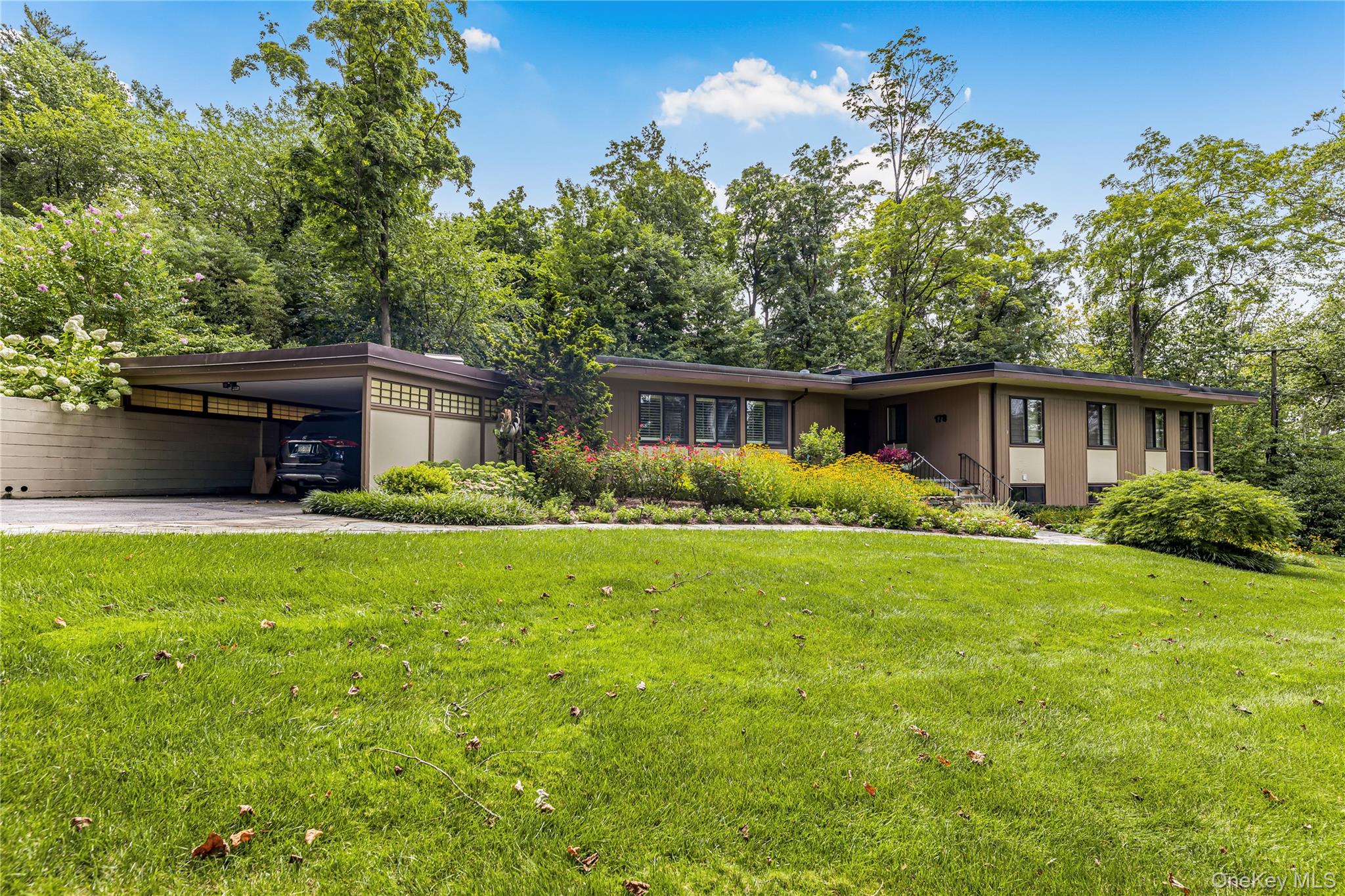 178 Wilmot Road Property Photo 1