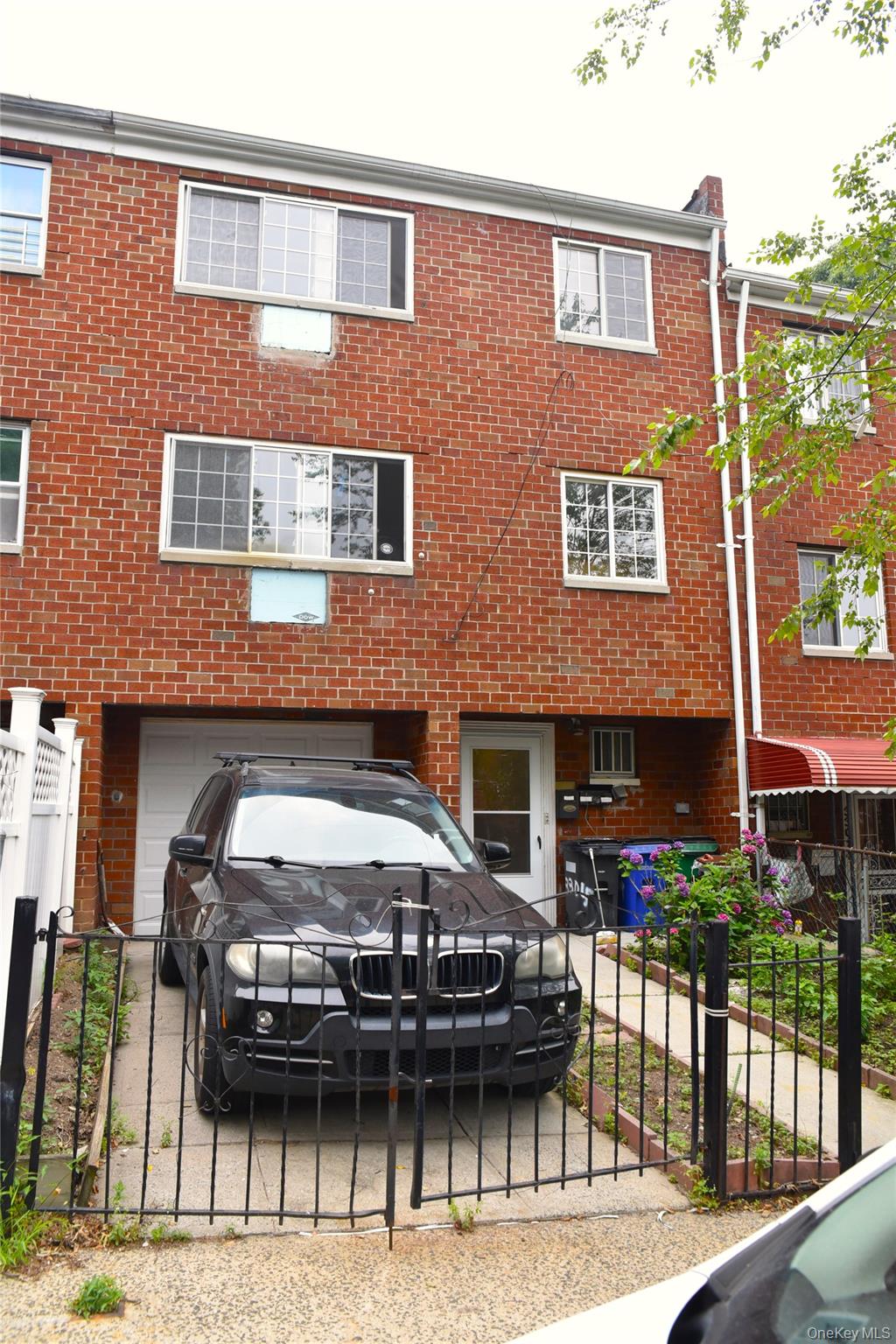 3304 Wickham Avenue Property Photo 2