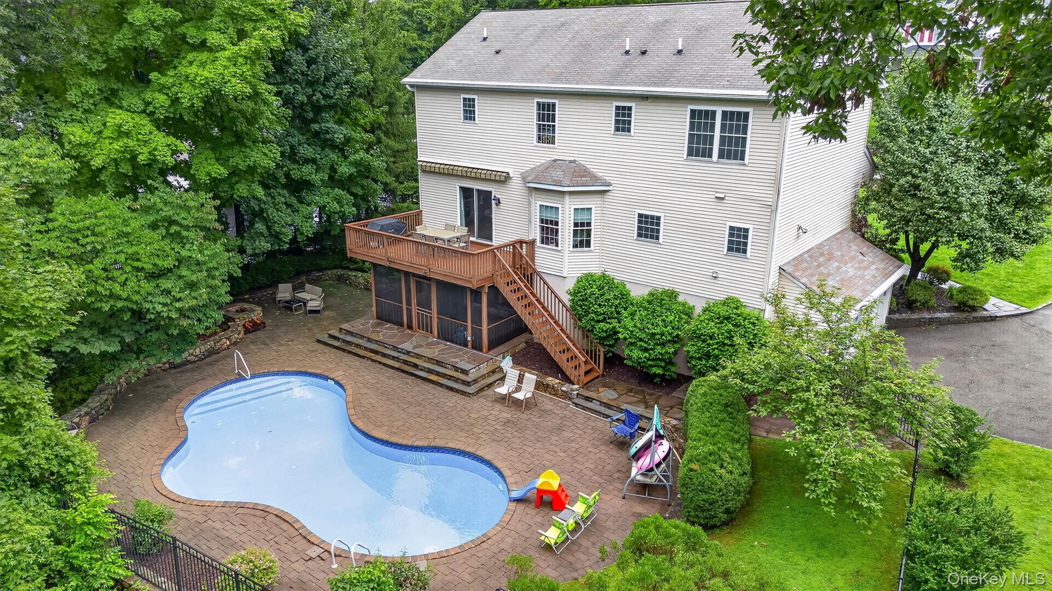 1 Stonefield Court Property Photo 38