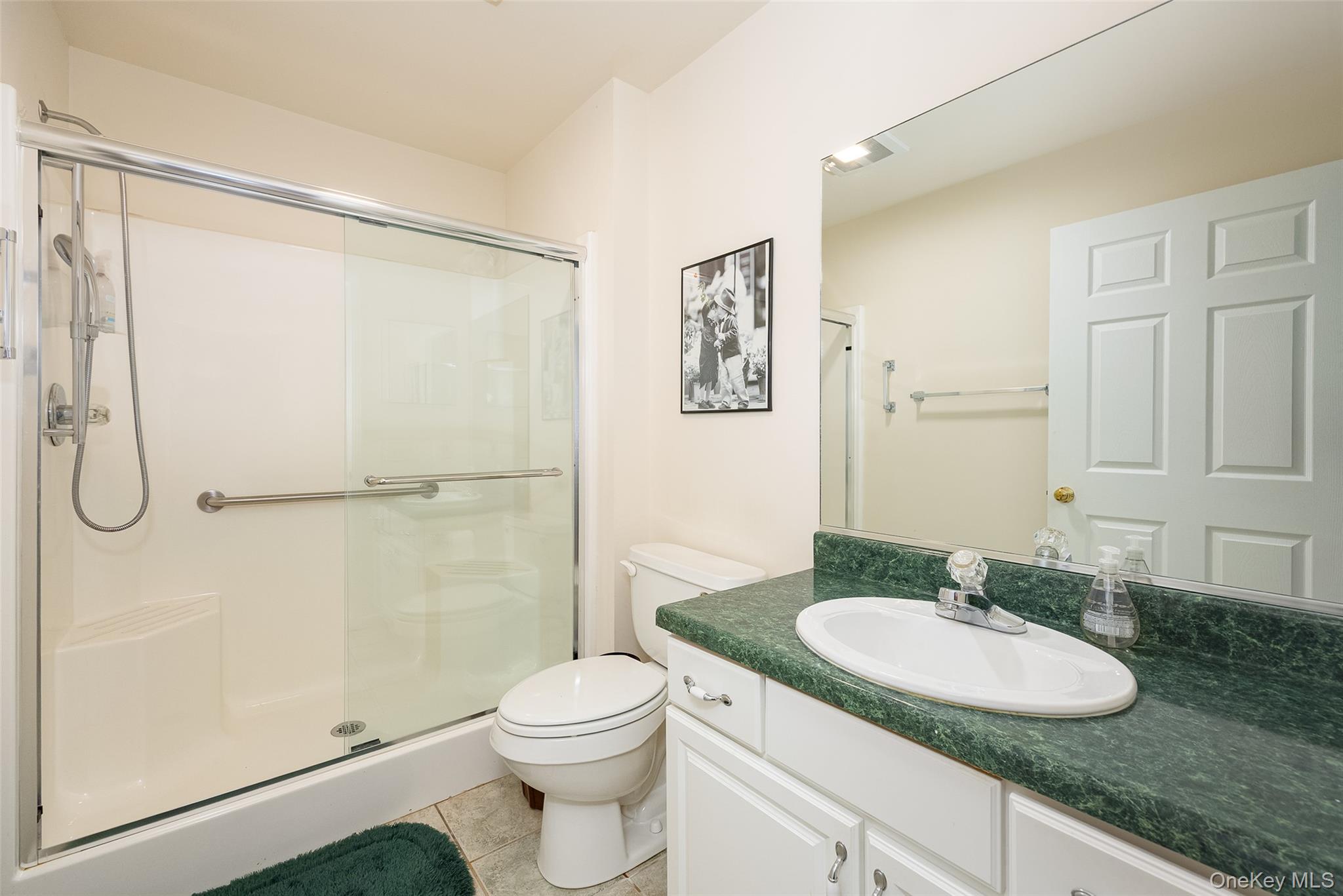 28 Tall Tree Lane Property Photo 14